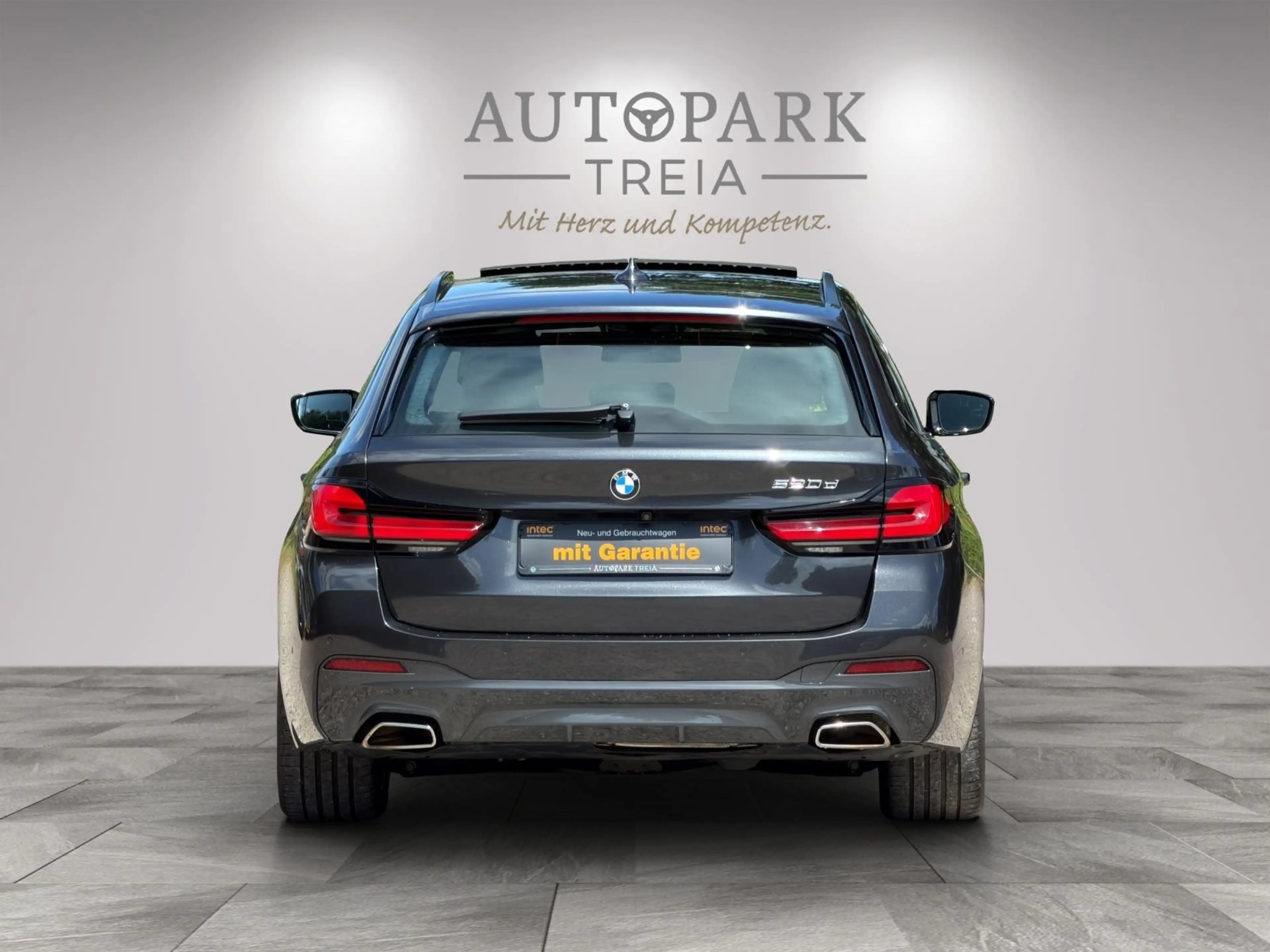 BMW 520 d M Sport NAVI|VIRTUAL|PANO|SITZKÜHLUNG|AHK — photo 12