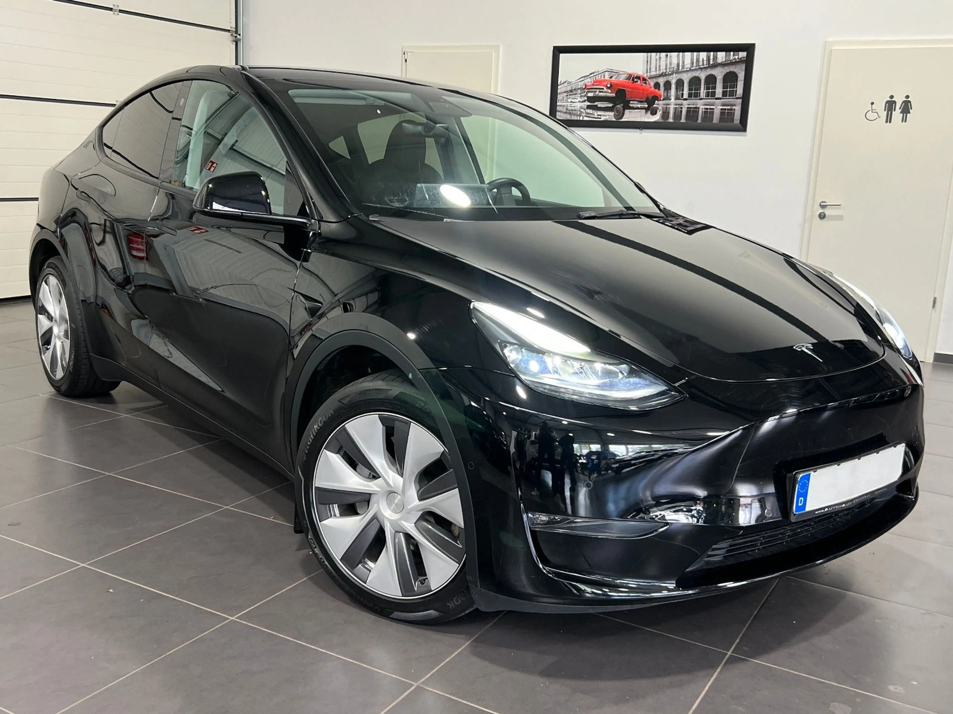 Tesla Model Y Long Range Dual AWD **Leder*Navi*LED** — photo 5