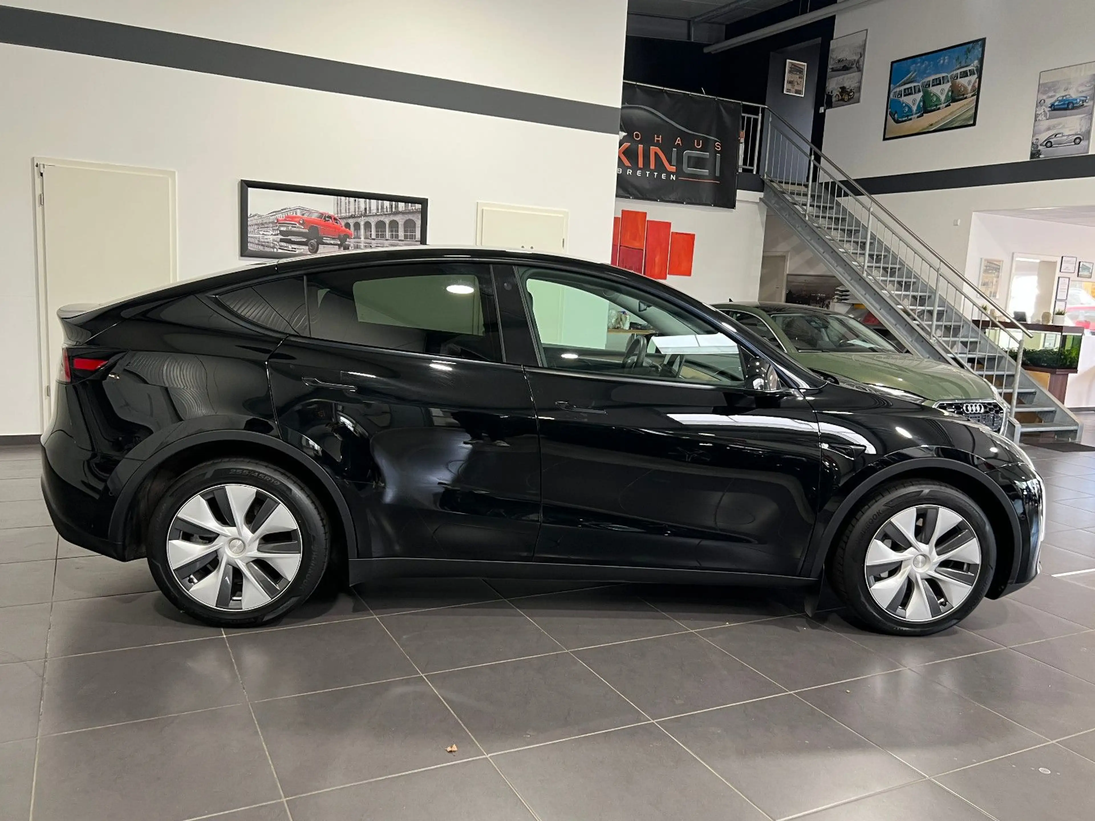 Tesla Model Y Long Range Dual AWD **Leder*Navi*LED** — photo 6