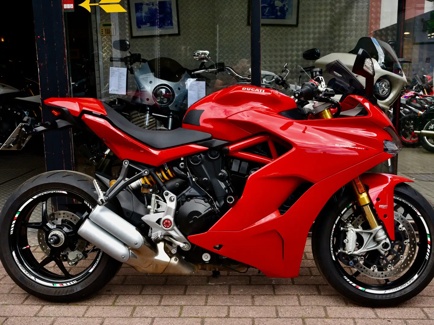 Ducati SuperSport 937 S Rot - 2