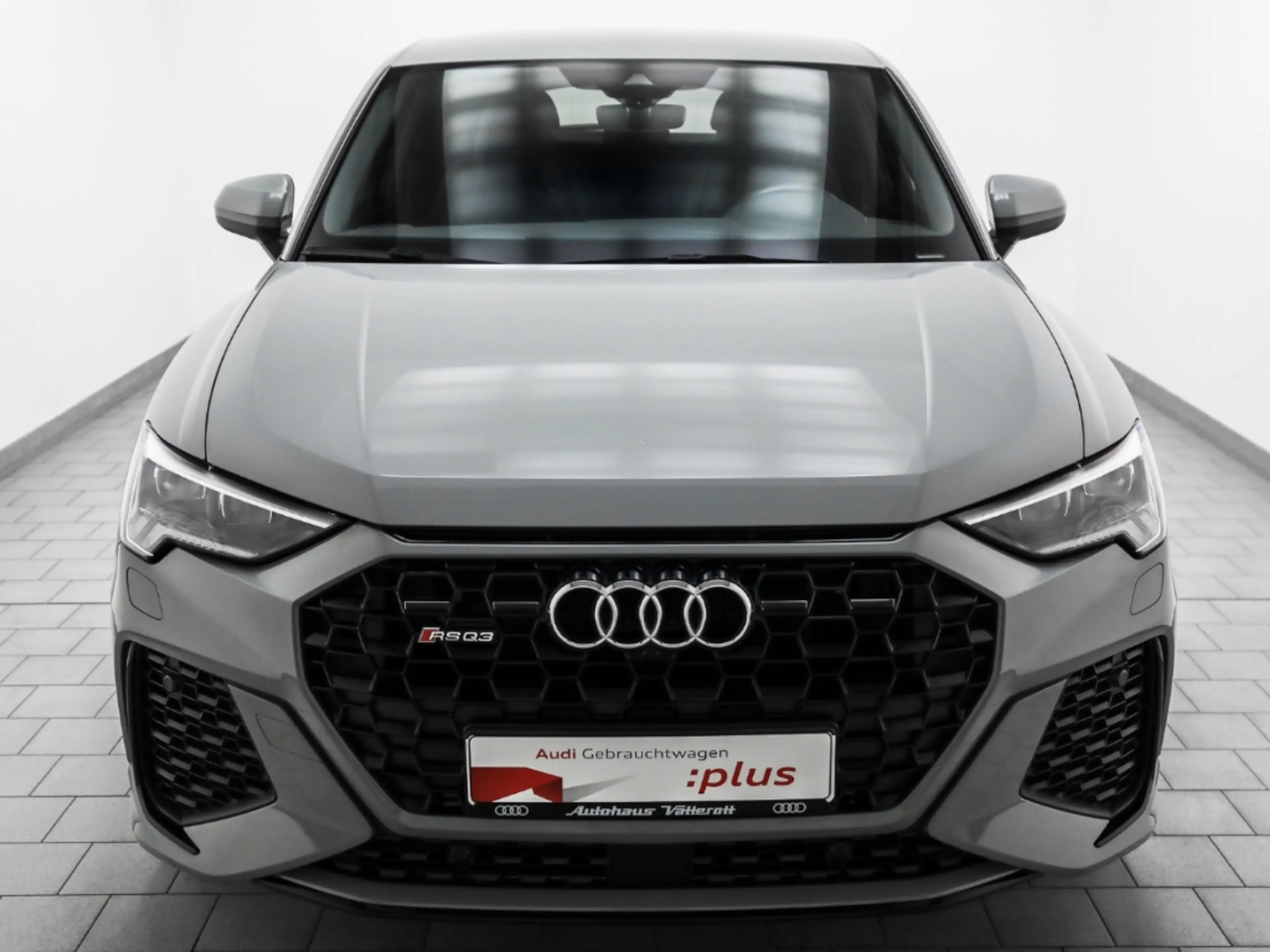 Audi RS Q3 Sportback AHK Navi RS-Sportsitze Leder Wabe — photo 3