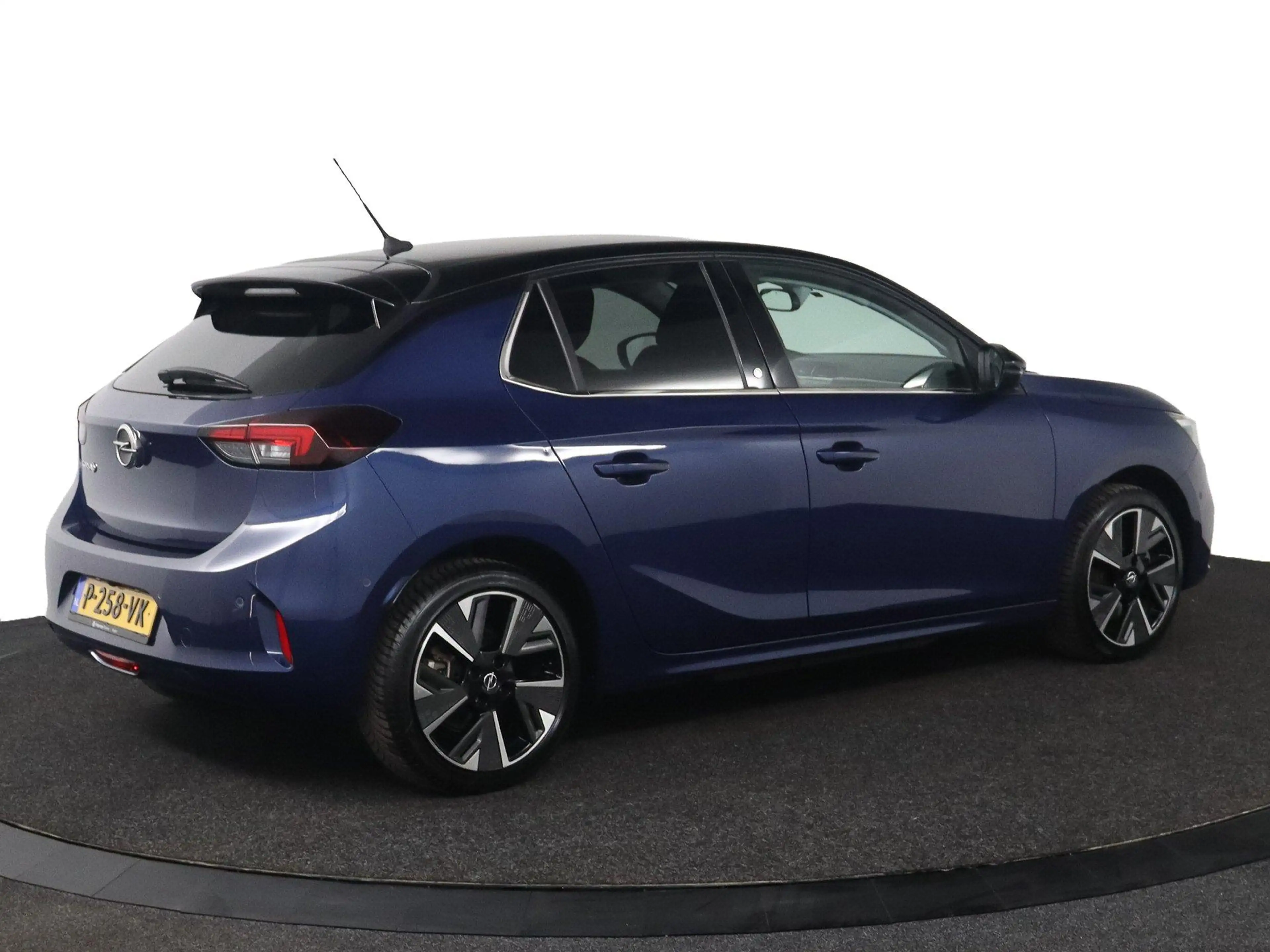 Opel Corsa-e Elegance 50 kWh — photo 2