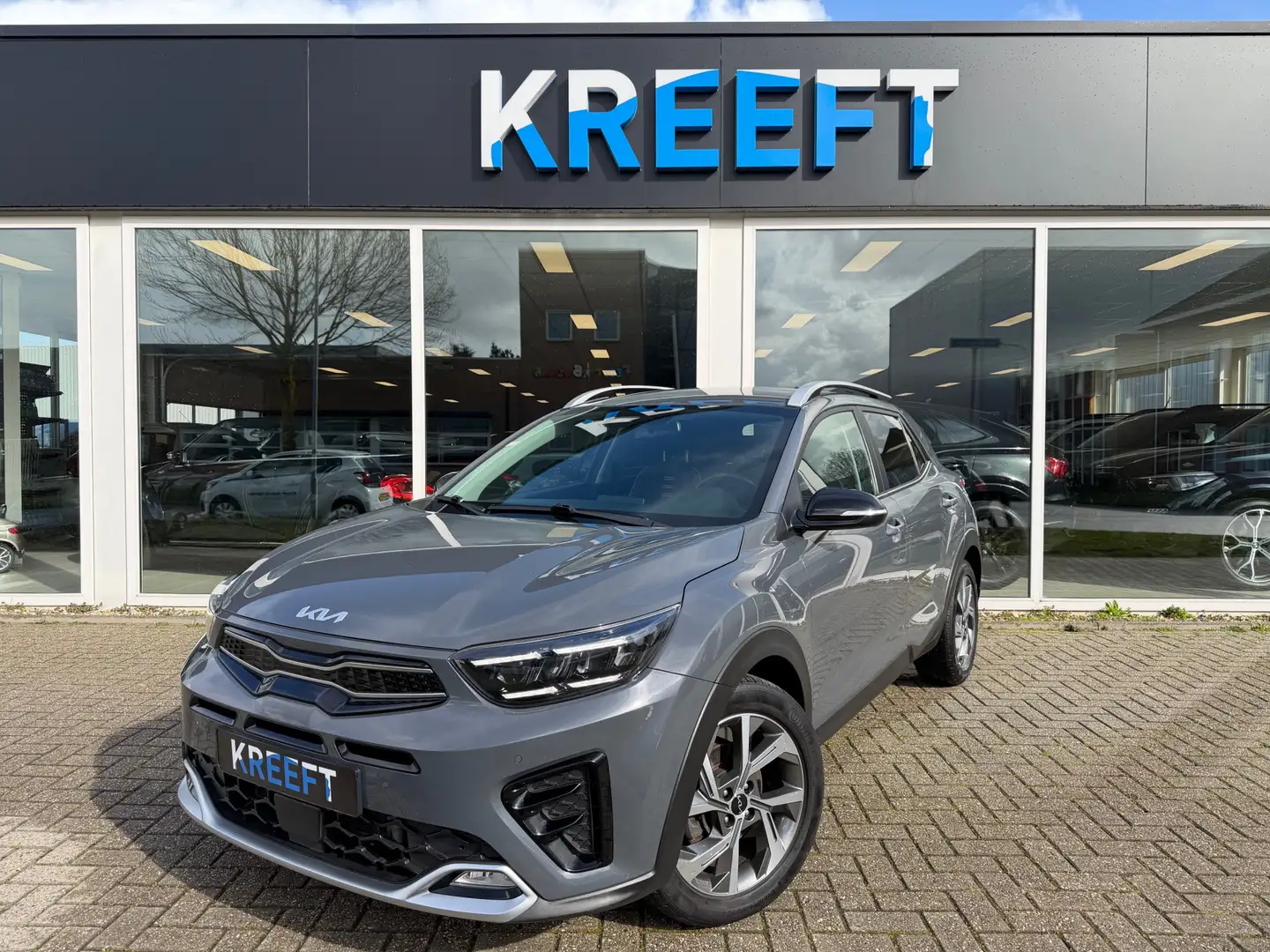 Kia Stonic 1.0 T-GDi MHEV GT-PlusLine Metallic | Winterpakket Grijs - 1