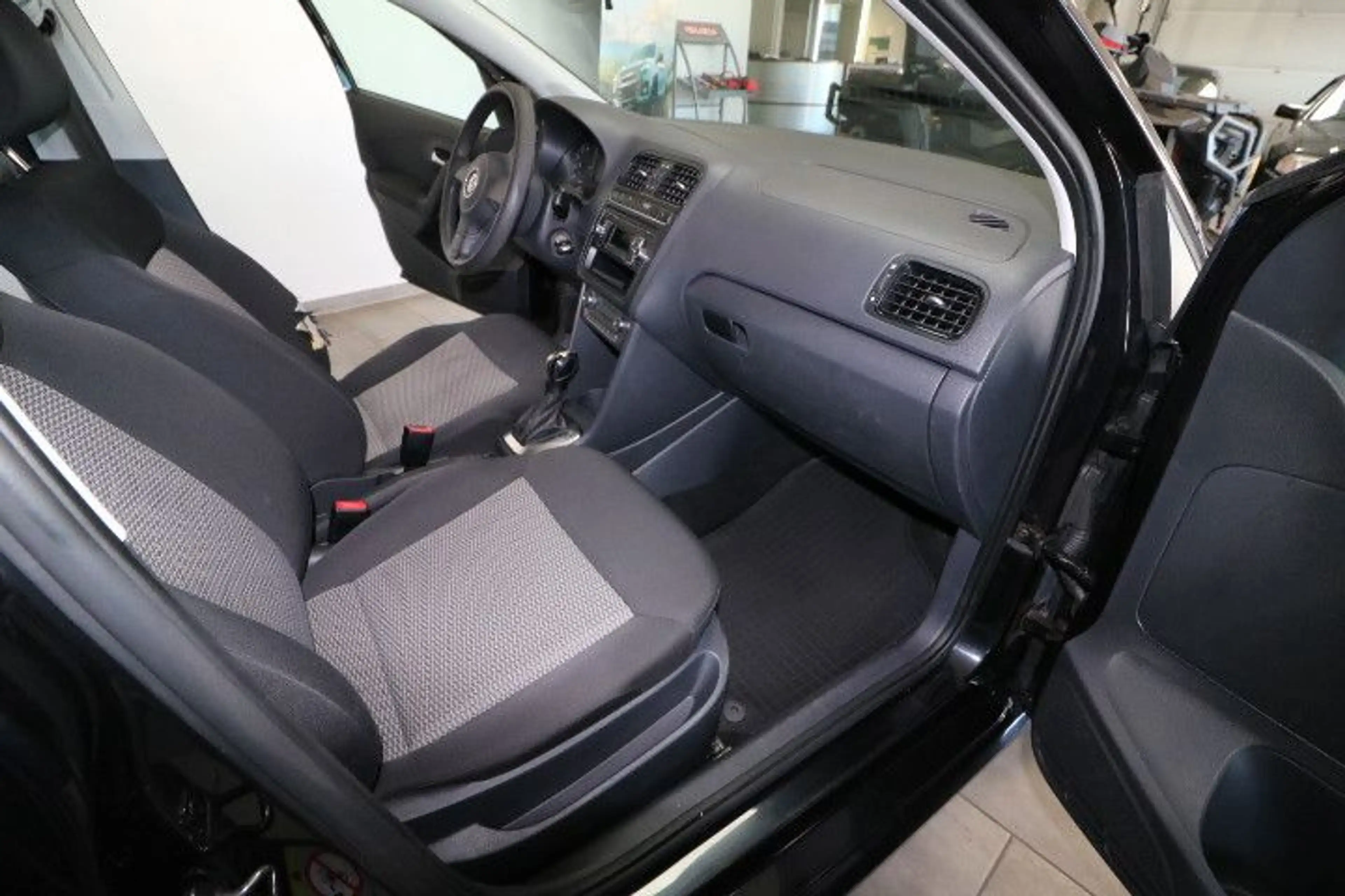 Volkswagen Polo V Automatik DSG — photo 13