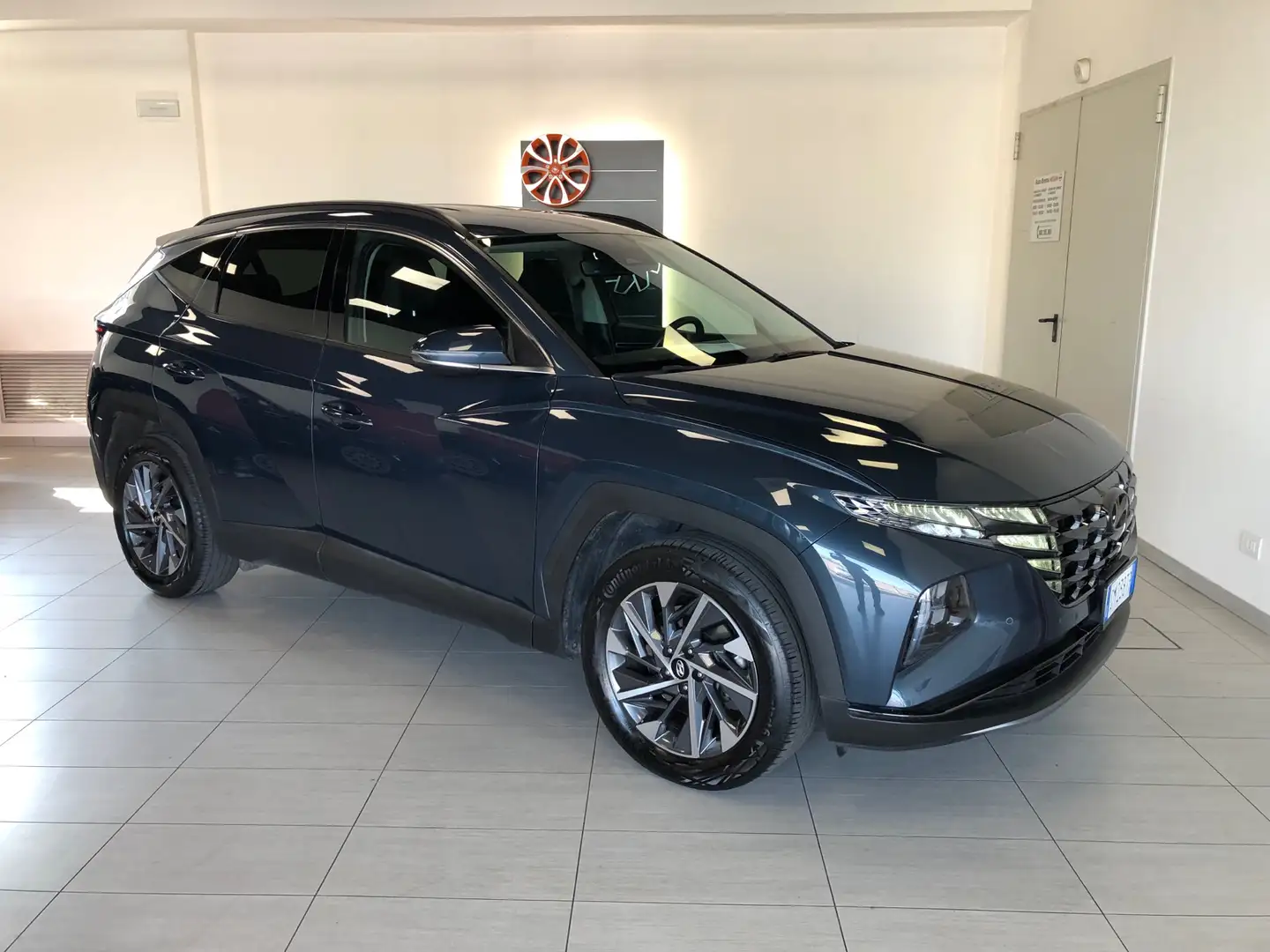 Hyundai TUCSON Tucson 1.6 crdi Xline Hyundai Sense+ Advanced 2wd Grijs - 2