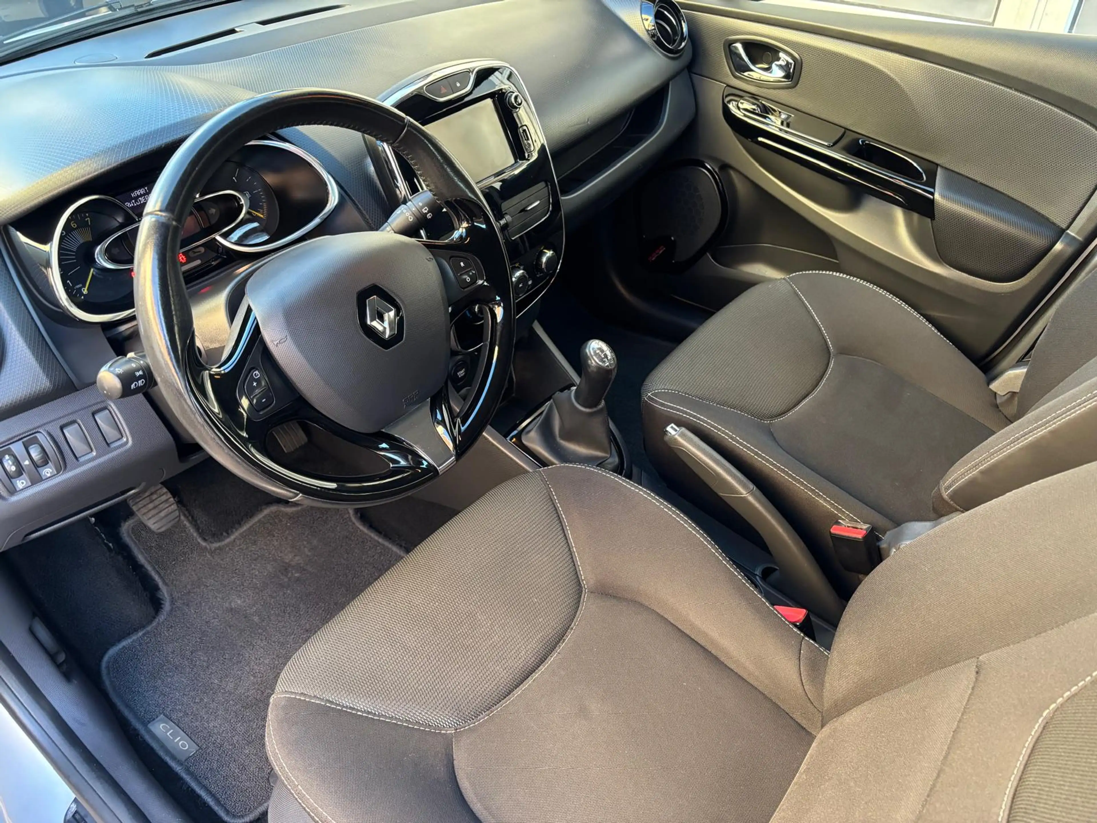 Renault Clio Energy TCe 90pk — photo 6
