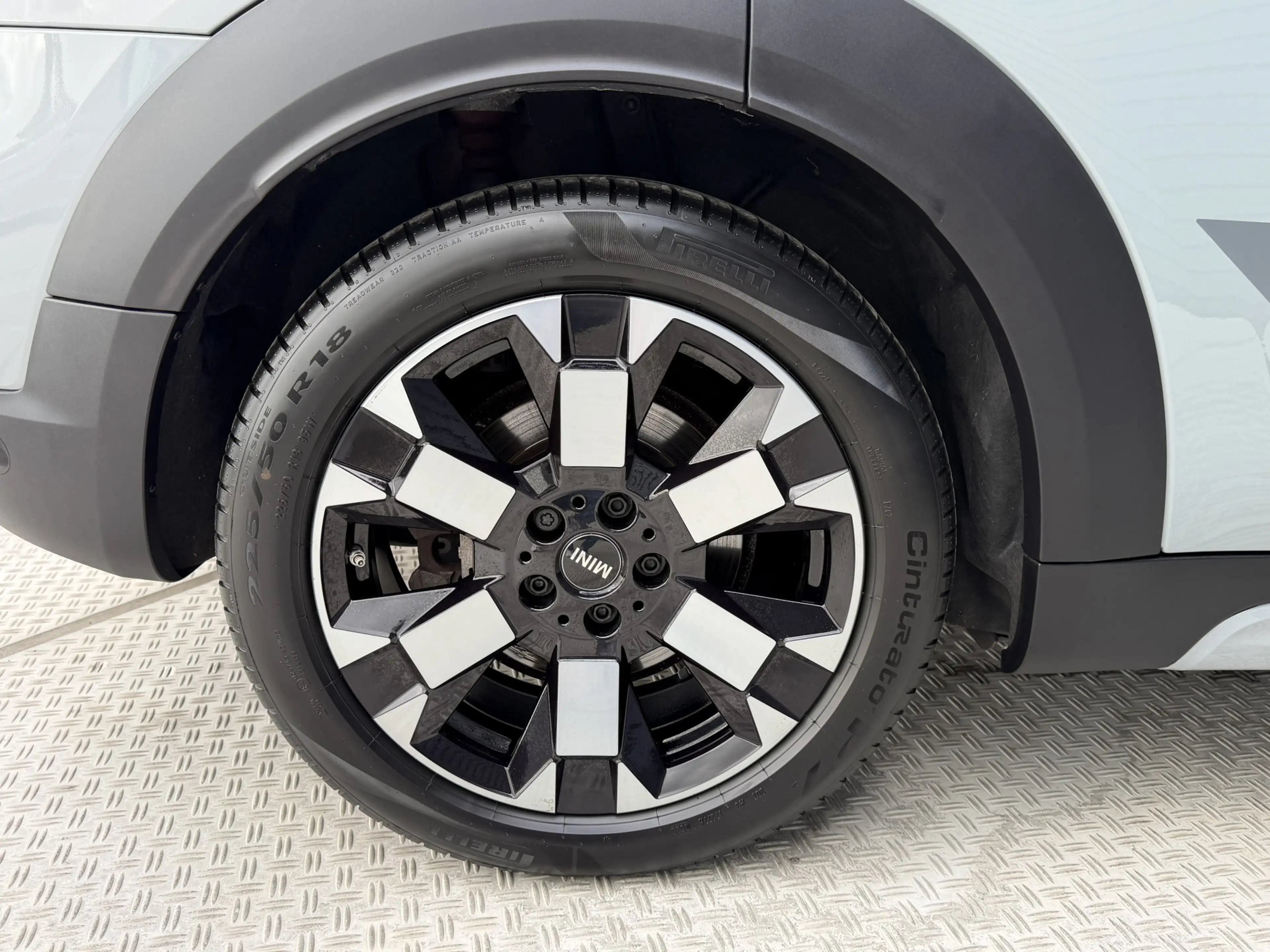 MINI Cooper SE Countryman 1.5 ALL4 Untamed Edition | Head-Up | Leder | Panor — photo 5