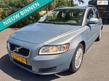 2.0D Momentum LEUKE AUTO RIJDT EN SCHAKELT GOED