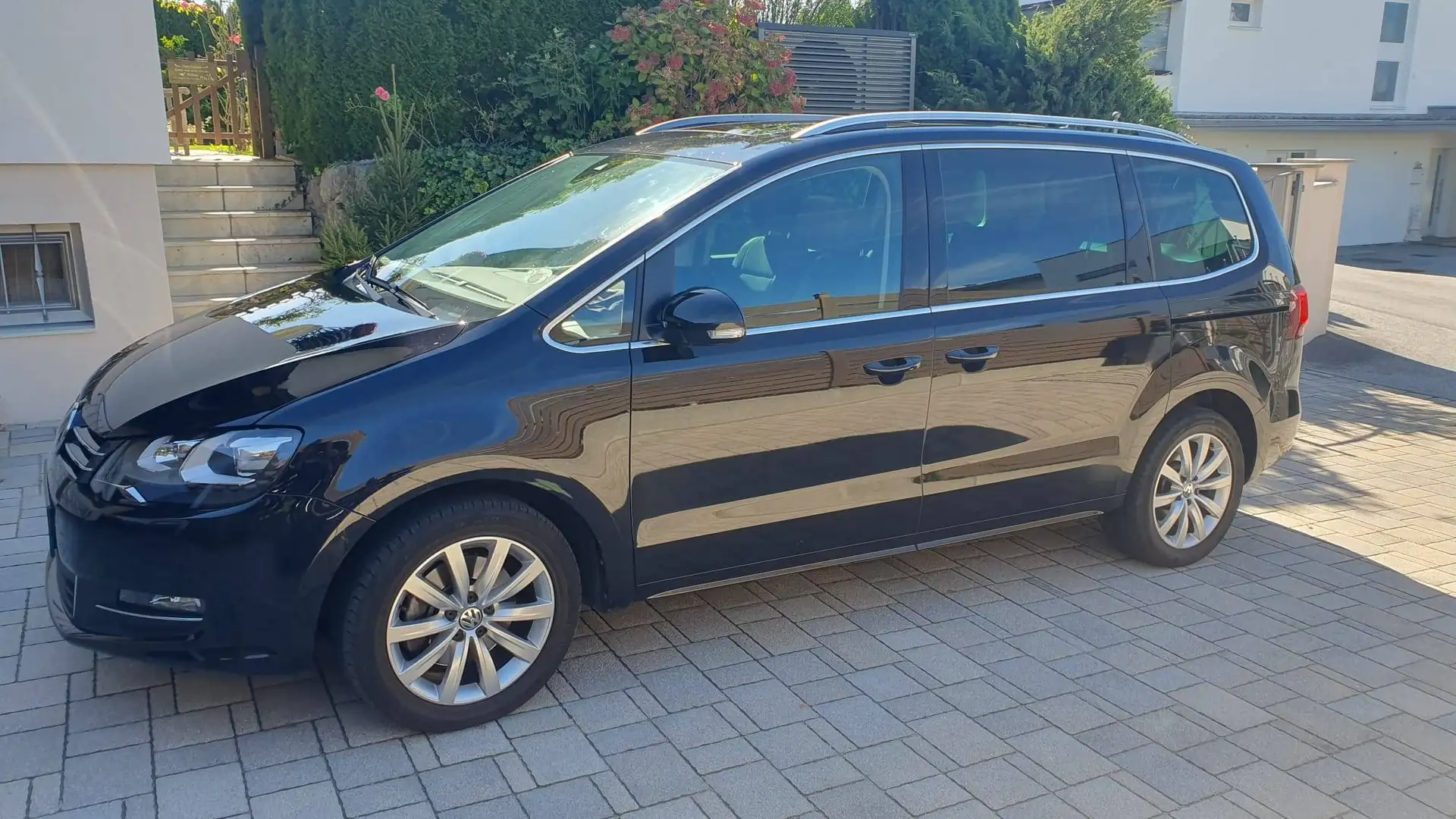 Volkswagen Sharan Sharan Business  1,4 TSI 7 Sitze DSG Business Schwarz - 1