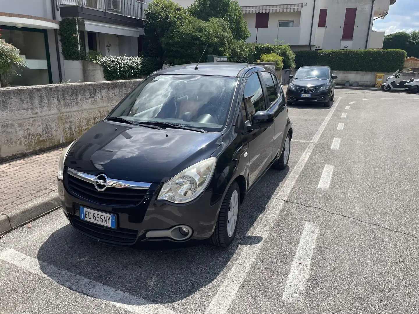 Opel Agila 1.2 16v Enjoy 86cv auto - 2