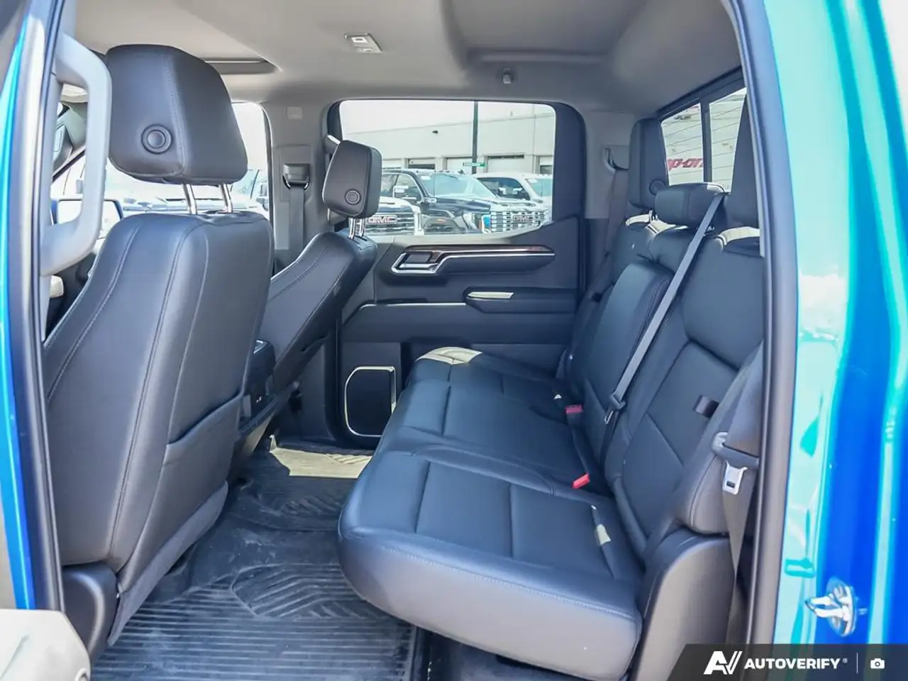 Chevrolet Silverado 1500 photo Chevrolet Silverado 1500
