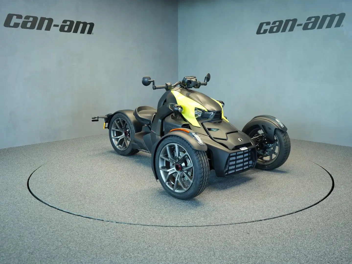 Can-Am Ryker 900 ACE  STD Standad| kein Sport Rally 600 Schwarz - 1