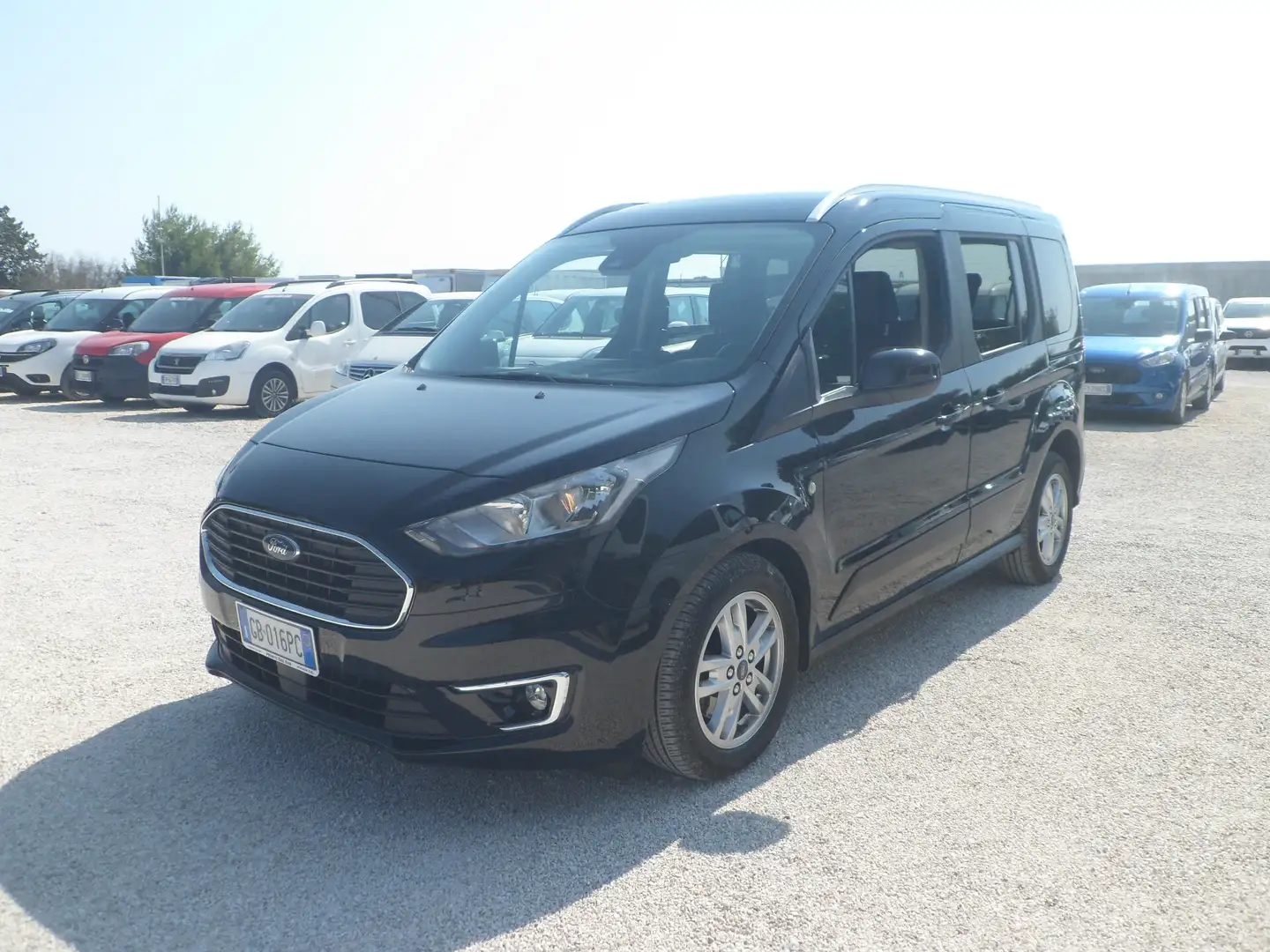 Ford Tourneo Connect 5 posti autovettura Schwarz - 1