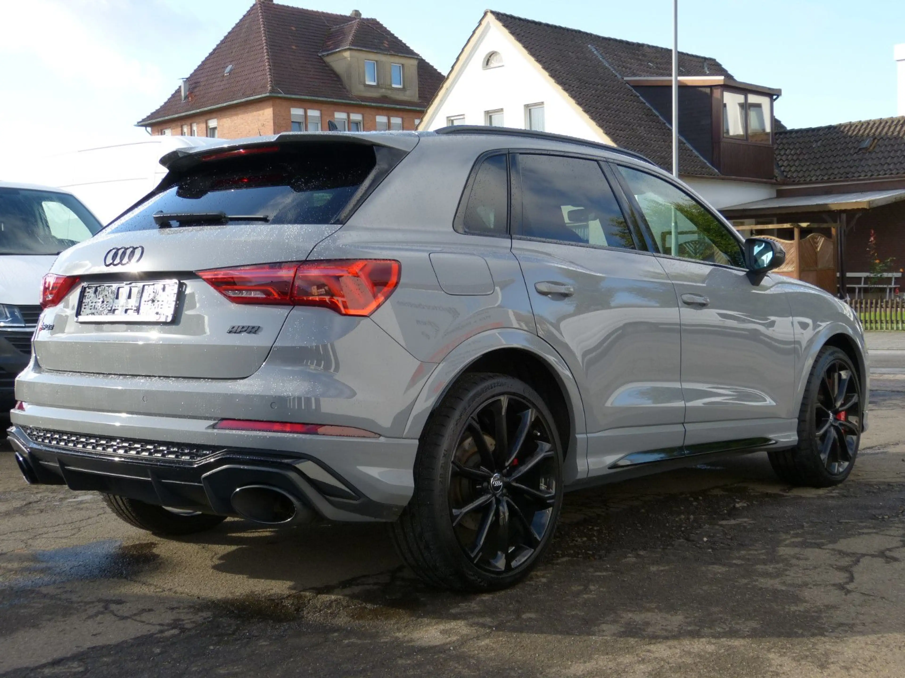 Audi RS Q3 RS Q3 2.5 TFSI quattro Keramikbremse 1.Hand — photo 3