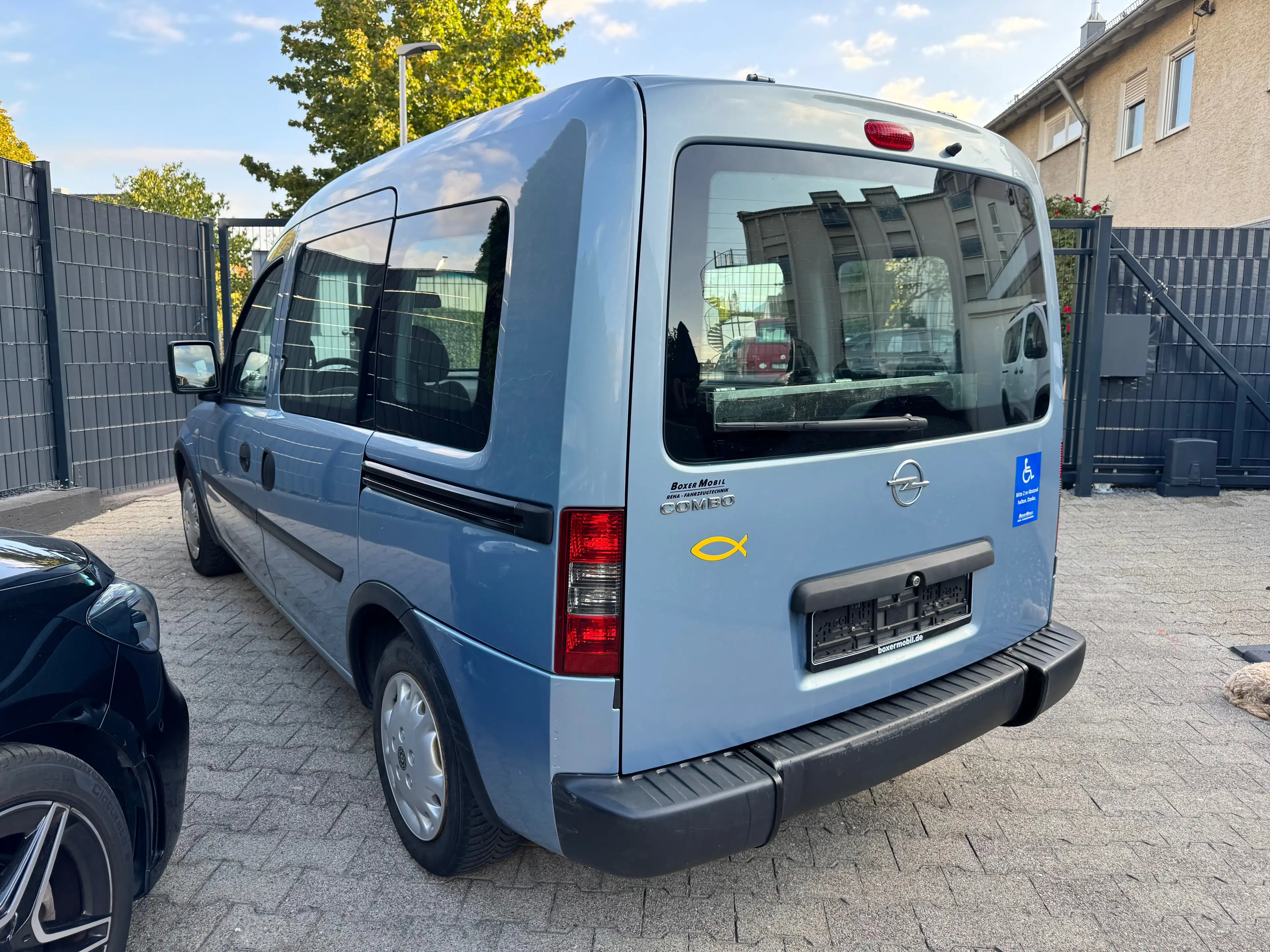 Opel Combo Edition ROLLSTUHL RAMPE BEHINDERTENGERECHT — photo 12