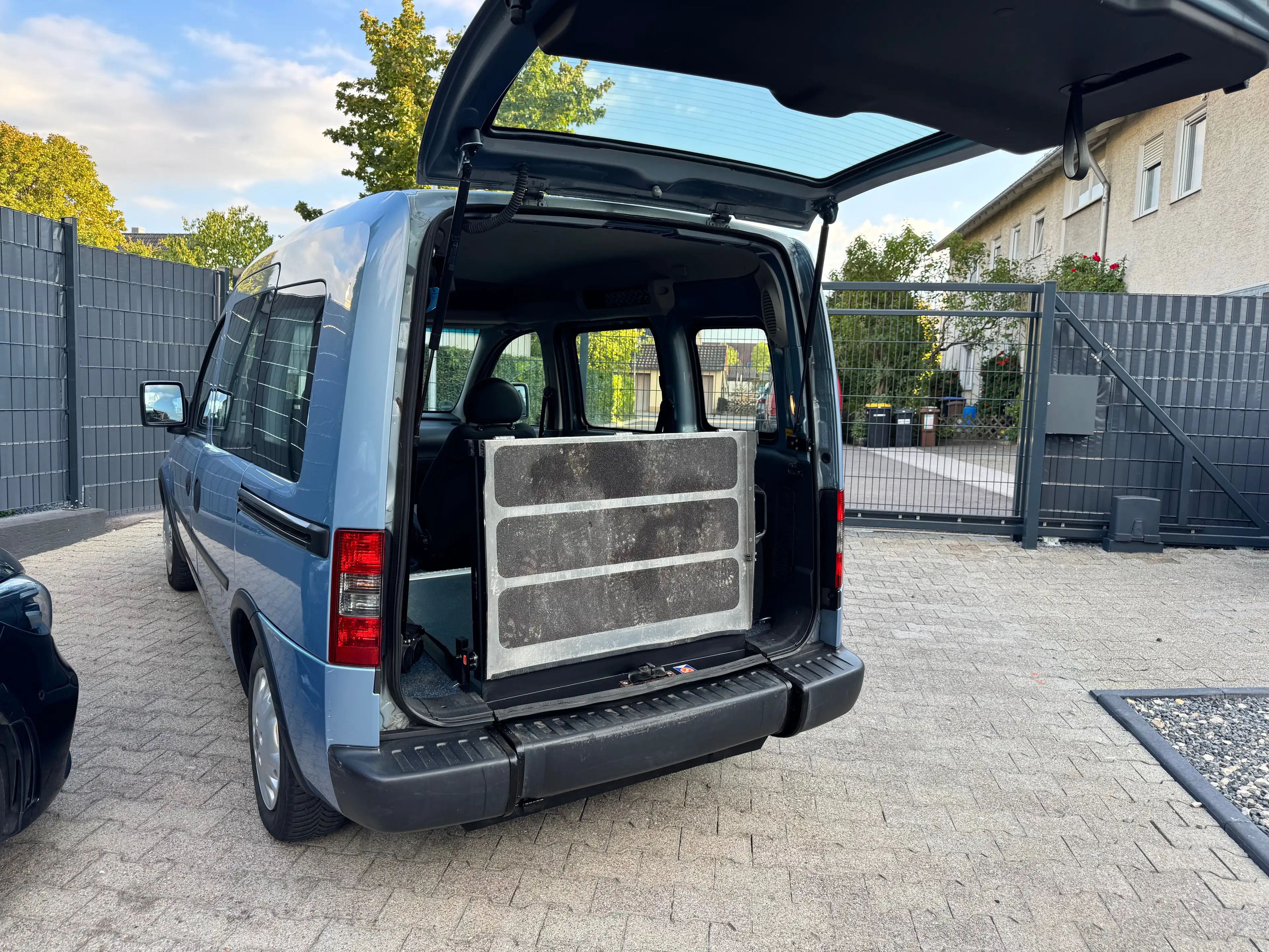 Opel Combo Edition ROLLSTUHL RAMPE BEHINDERTENGERECHT — photo 3