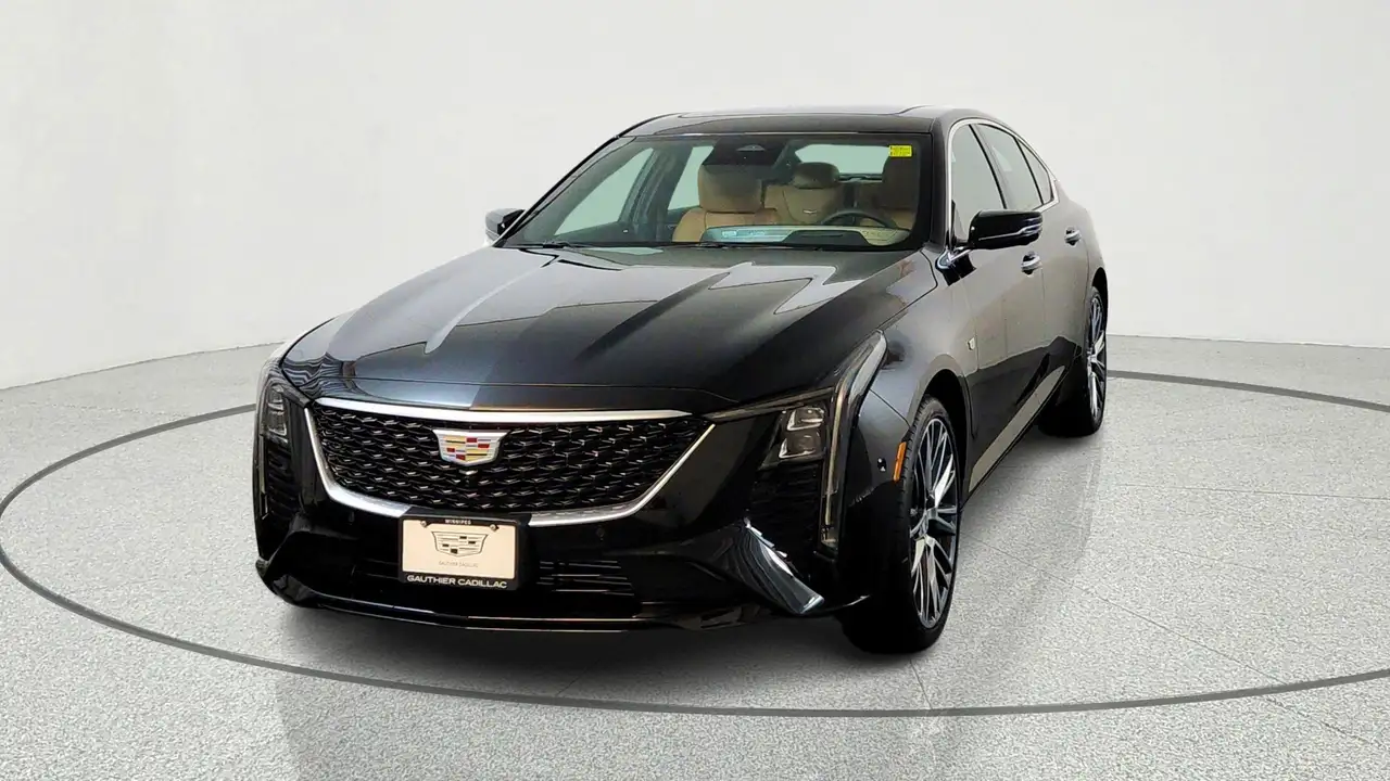 Cadillac CT5 снимка Cadillac CT5