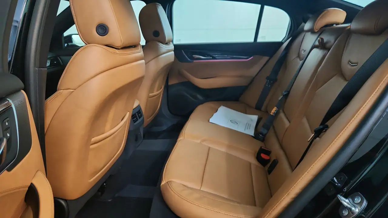 Cadillac CT5 снимка Cadillac CT5