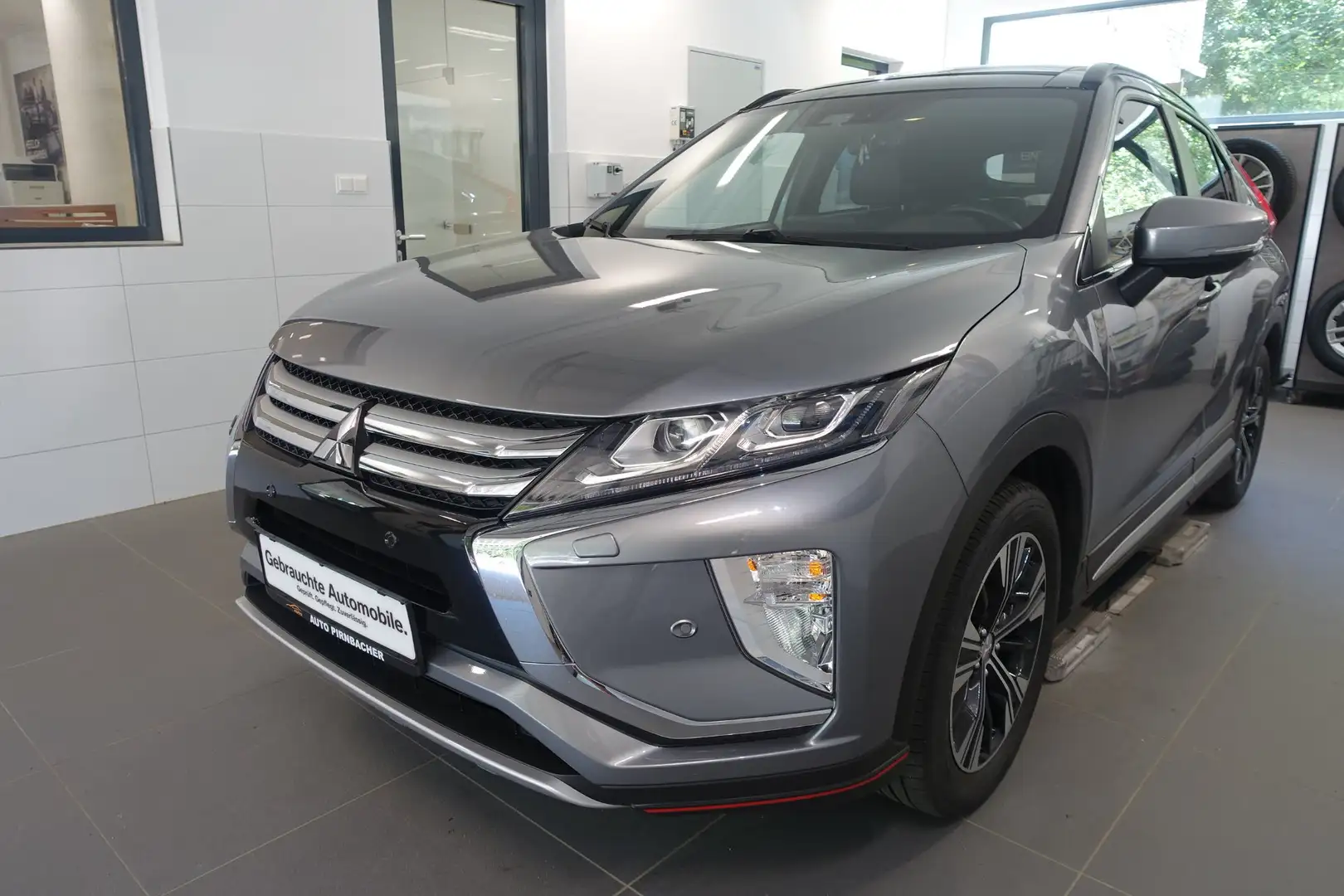 Mitsubishi Eclipse Cross Eclipse Cross 2,2 DI-D 4WD Gris - 1