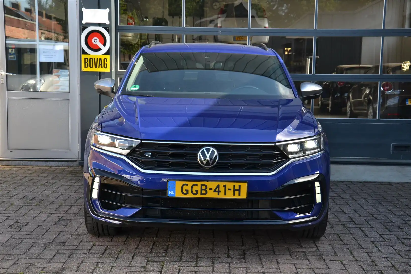 Volkswagen T-Roc R 2.0 TSI 300pk 4Motion 7-DSG R Bleu - 2
