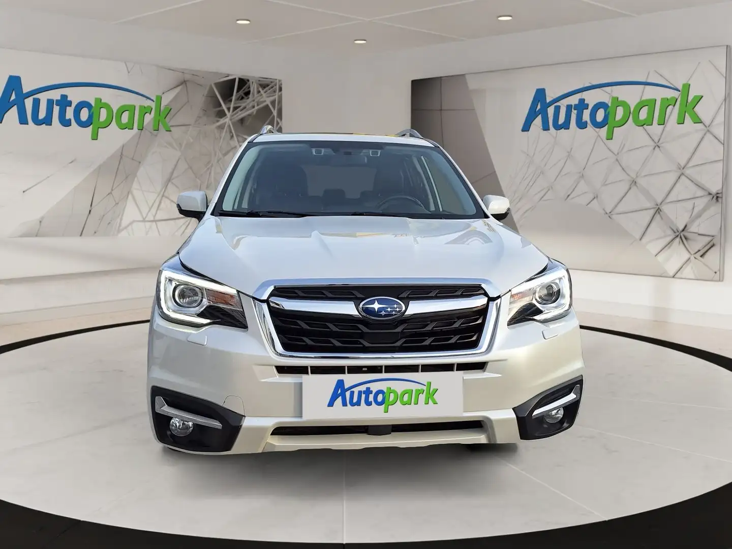 Subaru Forester 2,0i Style Blanc - 2