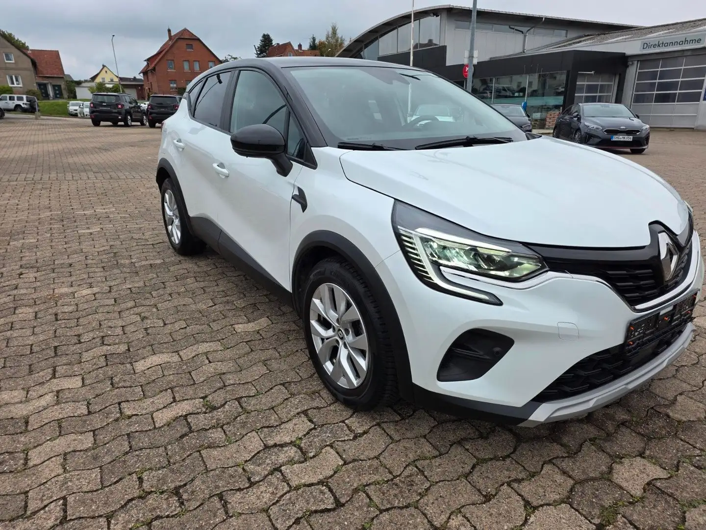 Renault Captur II Zen *LED, Navi, Kamera* Fehér - 2