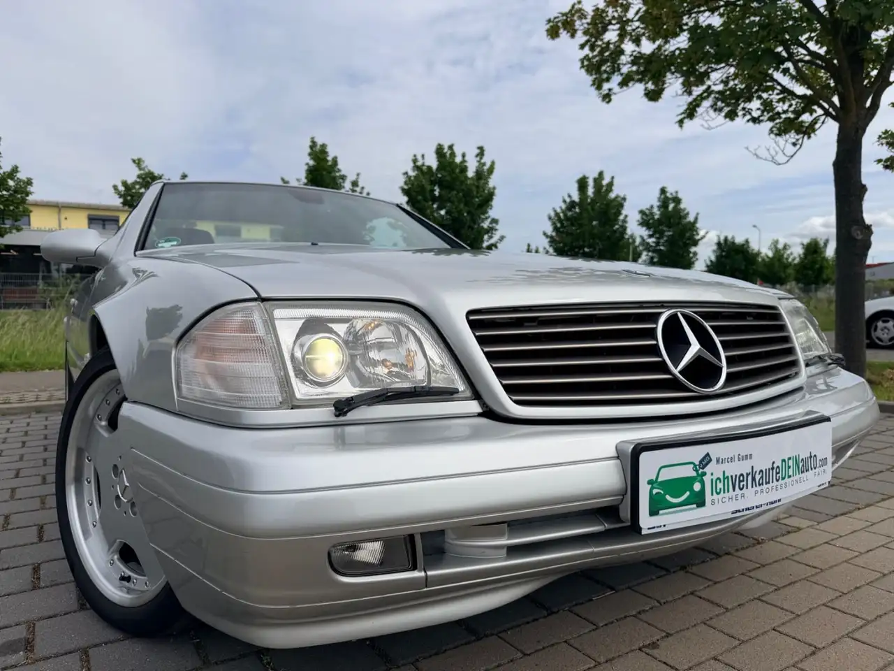 Mercedes-Benz SL-Class SL 320 2001