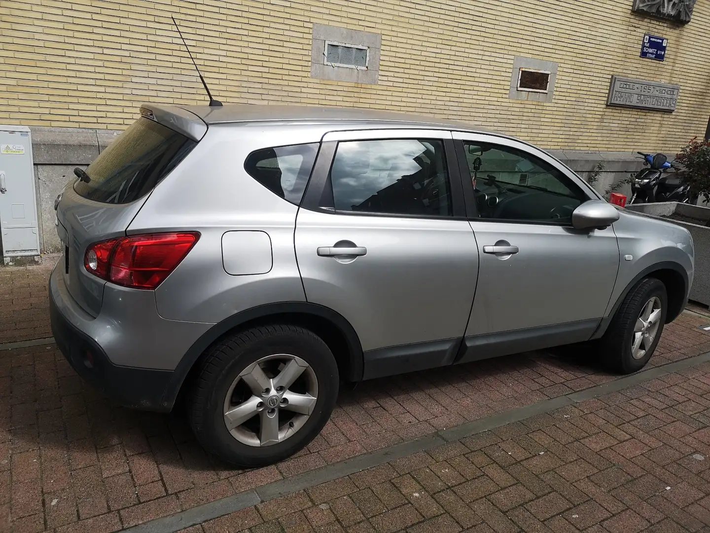 Nissan Qashqai 1.6 Tekna - 1
