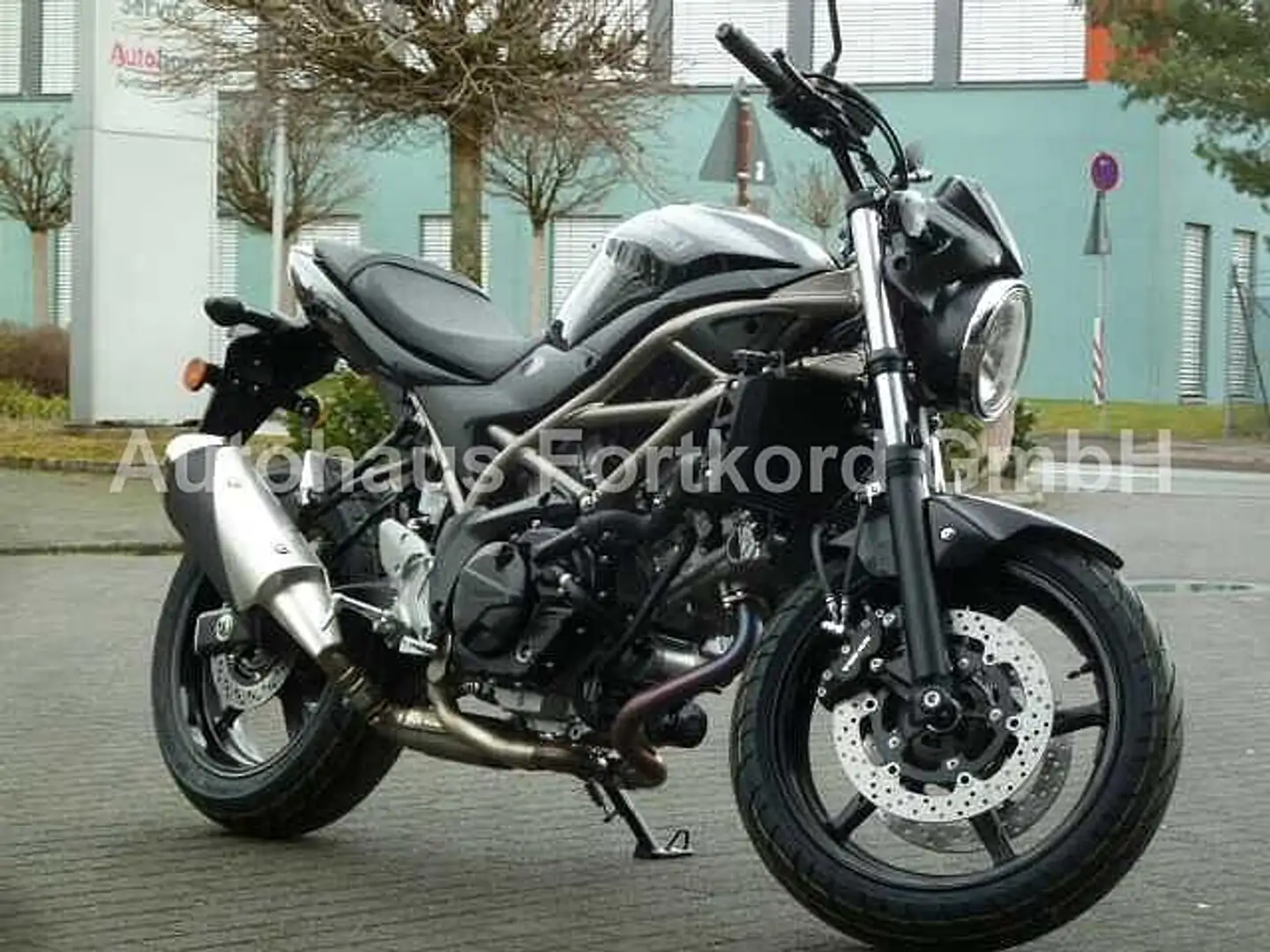 Suzuki SV 650 SV650 Naked B. - MY 23 - A2 / 35kw möglich! crna - 1