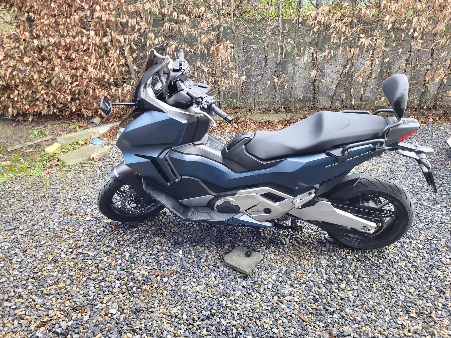 Honda Forza 750 Bleu - 1