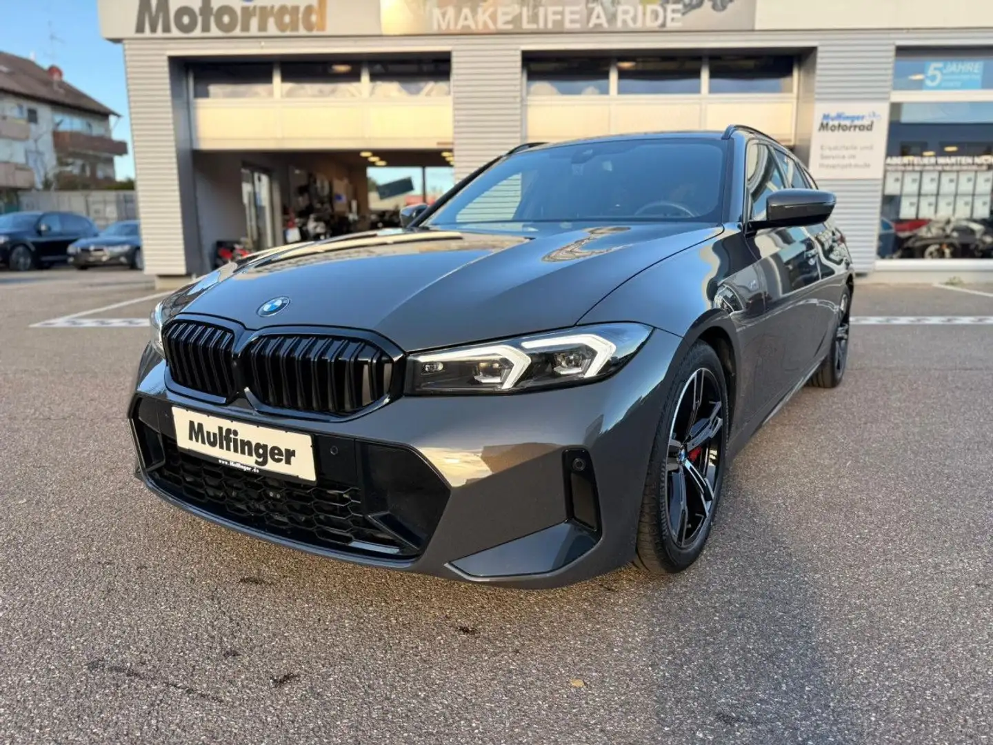 BMW 320 d T M Sport Pro FACELIFT HUD SuView.HaK.KomfZ Gris - 2