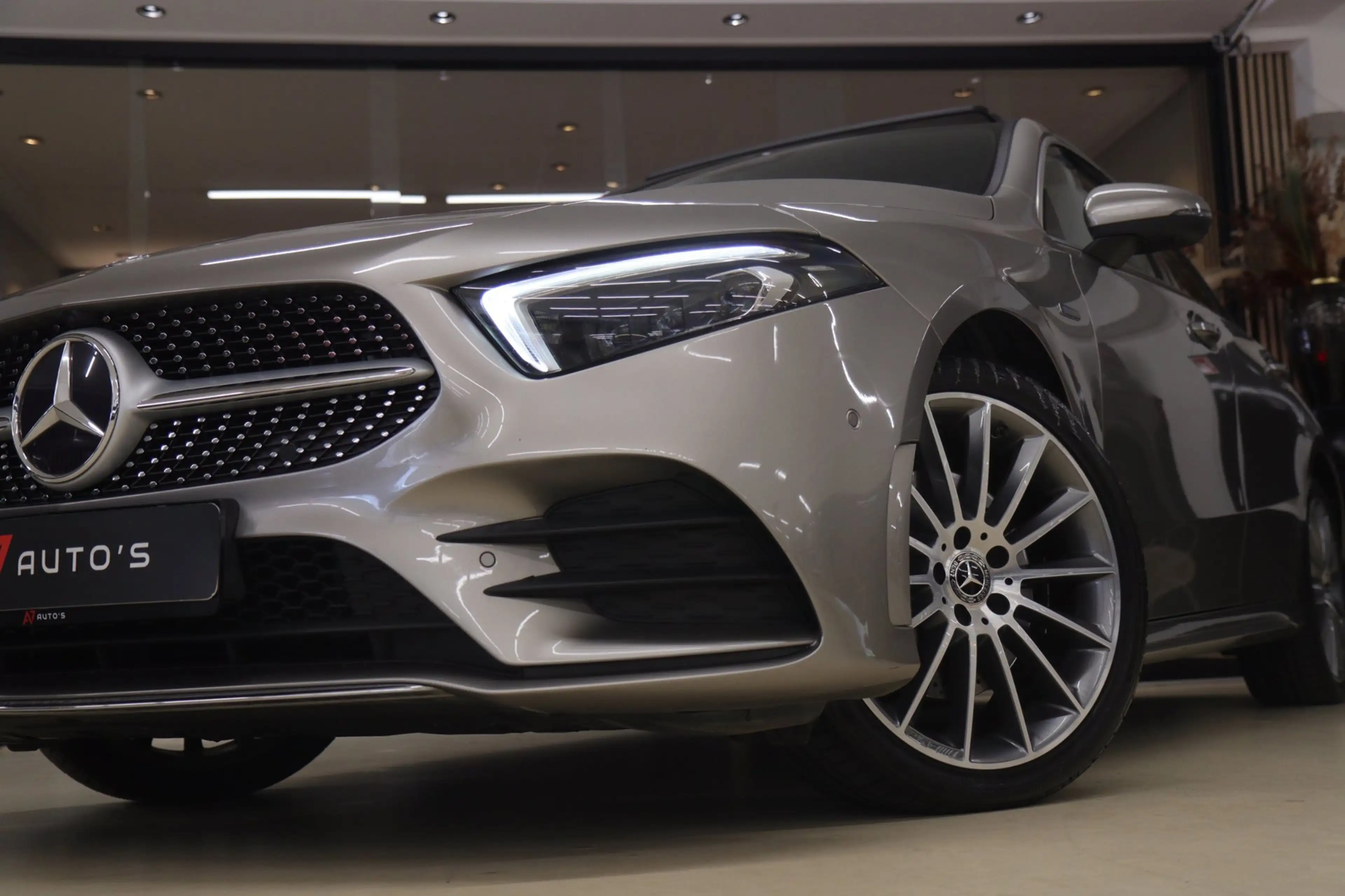 Mercedes-Benz A 250 e AMG Limited PANO/CARPLAY/CAM/ACC/MEMORY/VOL — photo 27