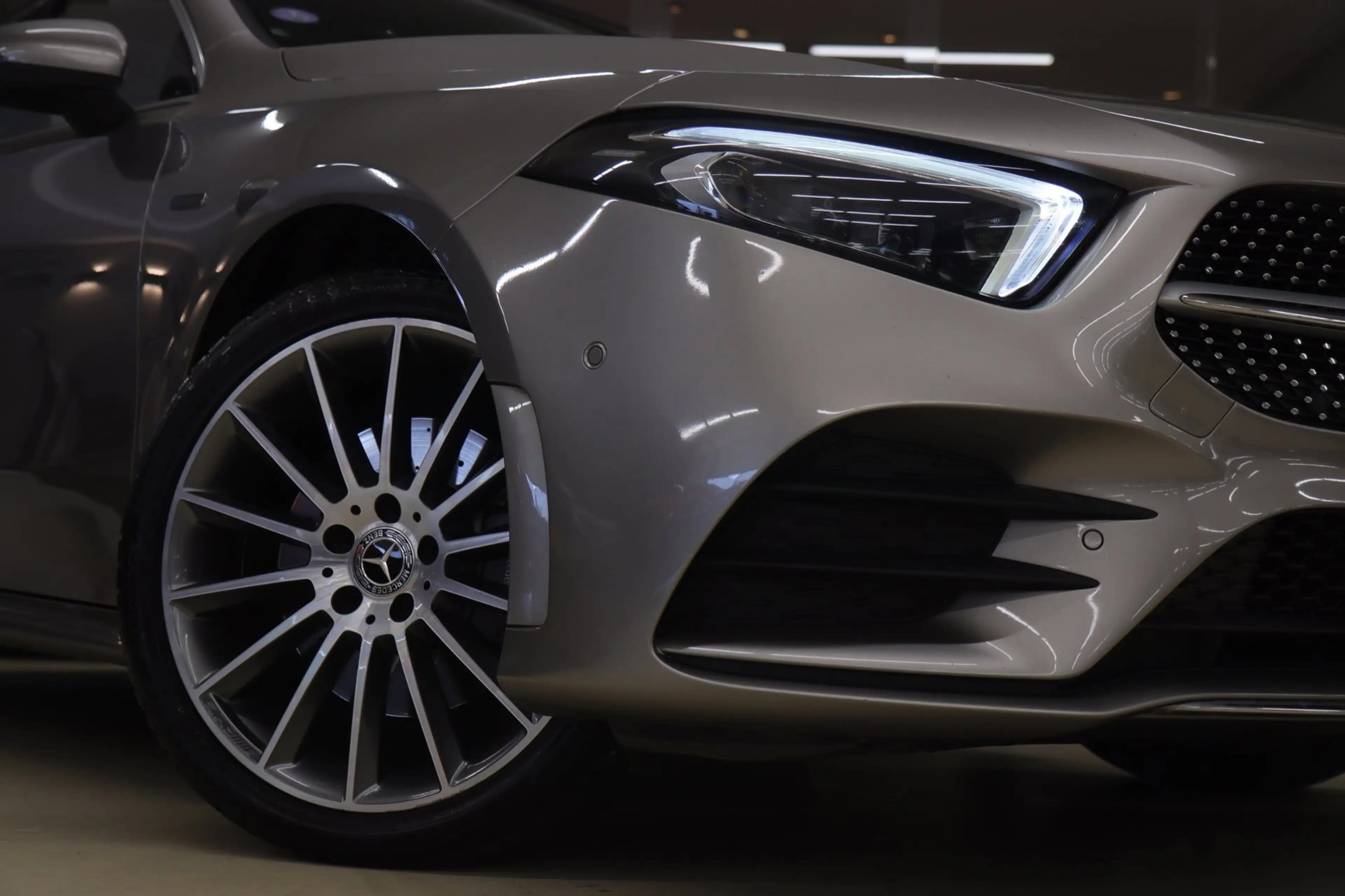 Mercedes-Benz A 250 e AMG Limited PANO/CARPLAY/CAM/ACC/MEMORY/VOL — photo 30