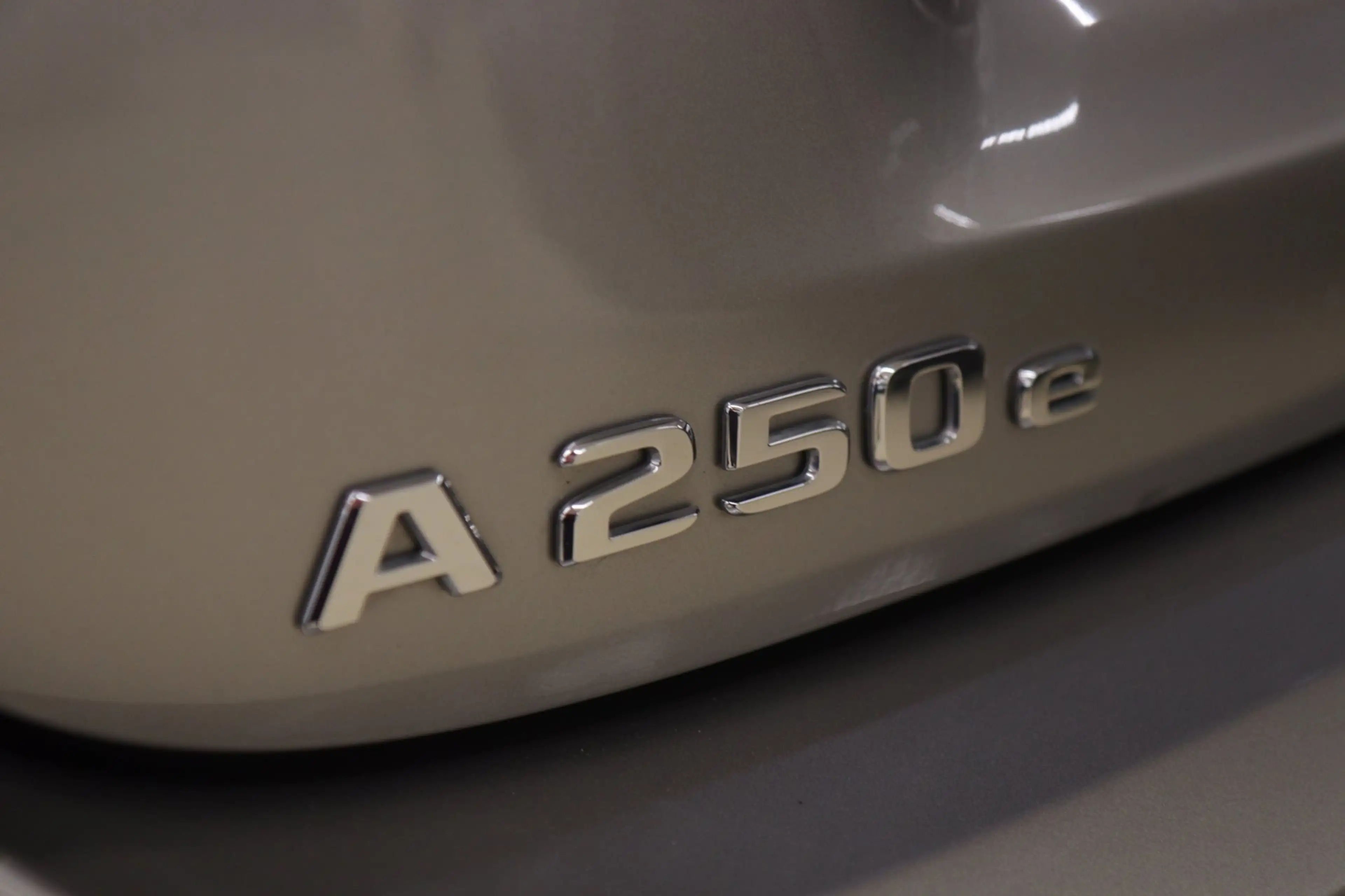 Mercedes-Benz A 250 e AMG Limited PANO/CARPLAY/CAM/ACC/MEMORY/VOL — photo 47