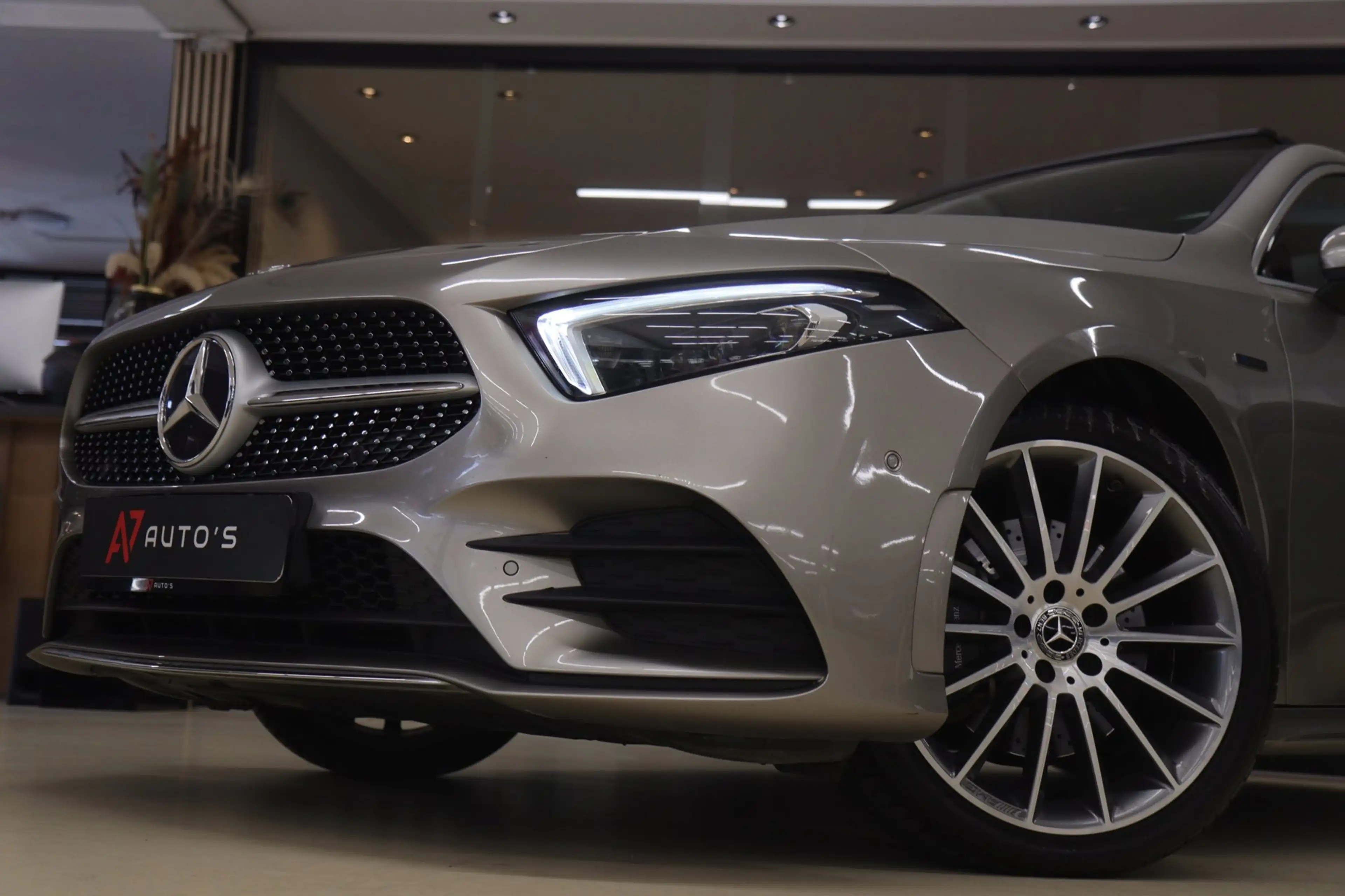 Mercedes-Benz A 250 e AMG Limited PANO/CARPLAY/CAM/ACC/MEMORY/VOL — photo 15