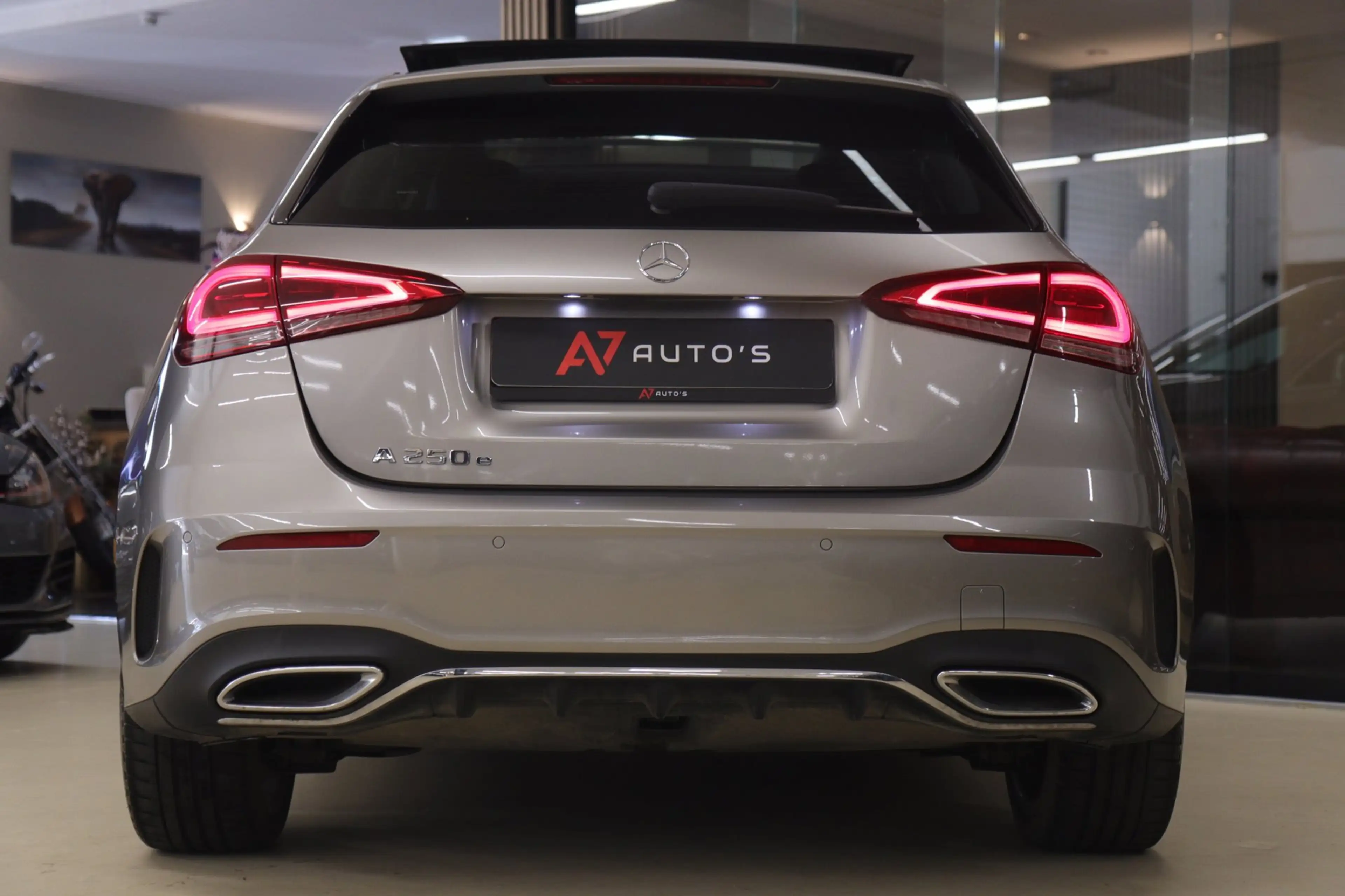 Mercedes-Benz A 250 e AMG Limited PANO/CARPLAY/CAM/ACC/MEMORY/VOL — photo 40