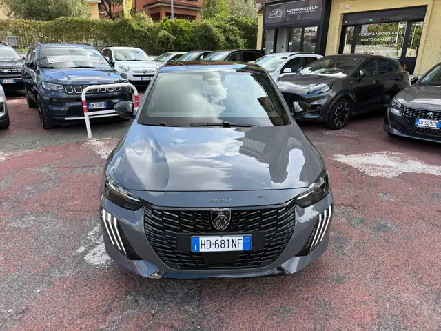 Peugeot 208 view 3