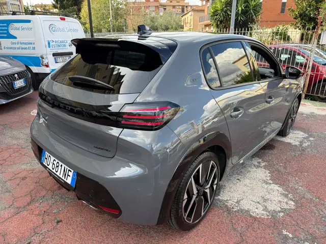 Peugeot 208 view 8