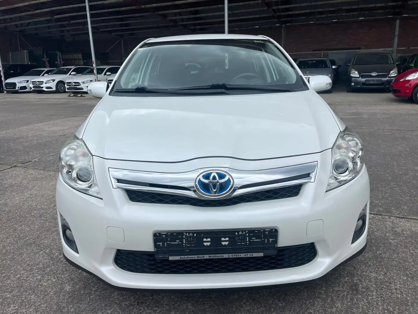 Toyota Auris Hybrid Life/AUTOMATIK/AHK/PDC/TÜV NEU Weiß - 2