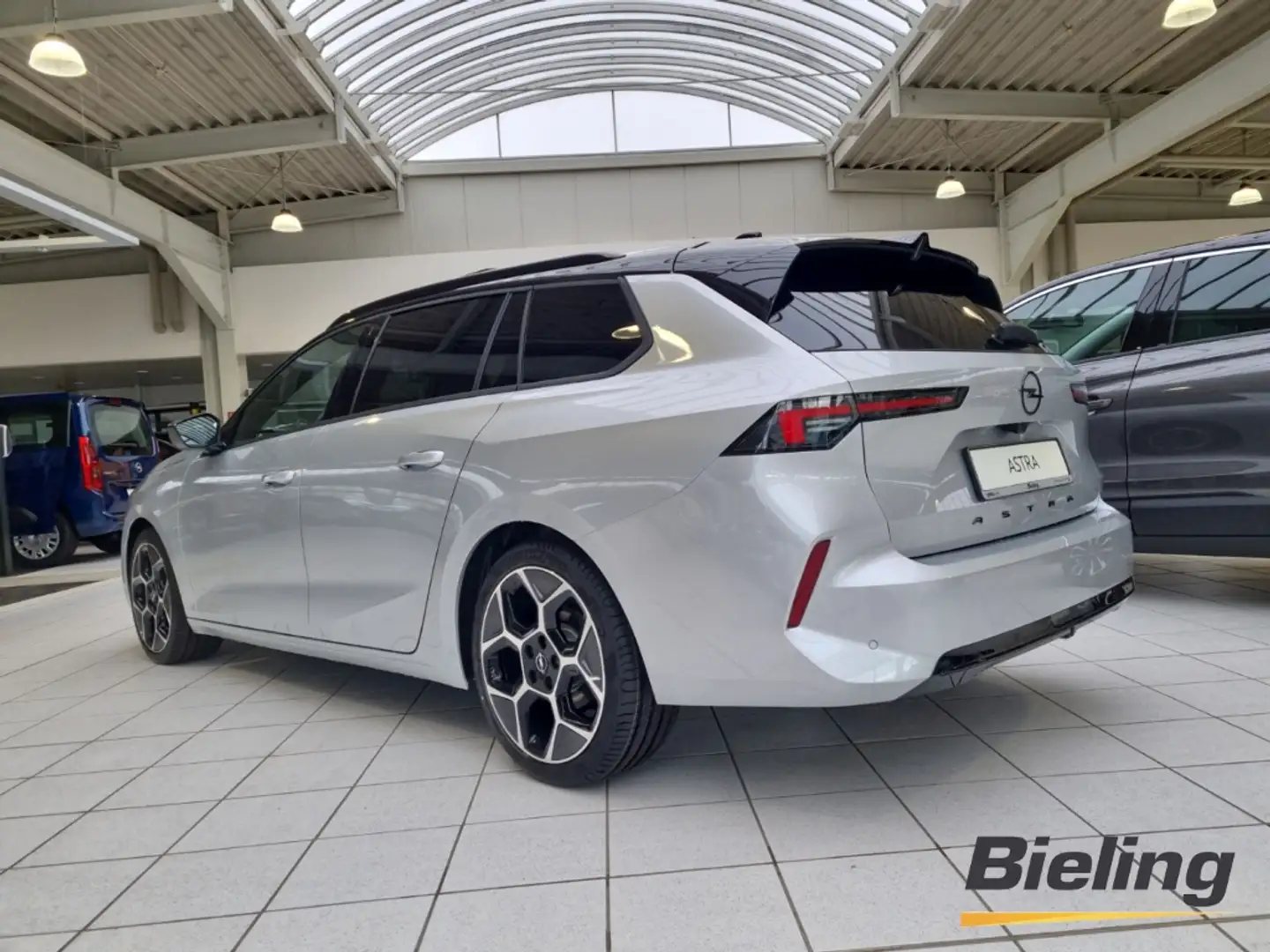 Opel Astra Sports Tourer Ultimate 1.2 Turbo Head-up Intelli L Argent - 2