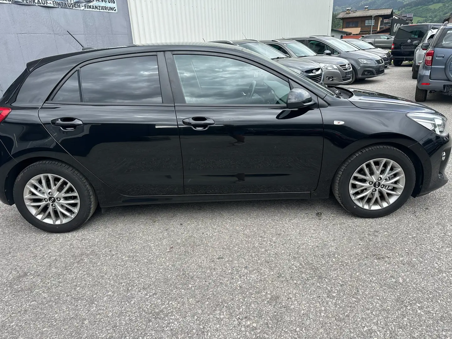 Kia Rio Automatik TGDI 120 Ps Pickerl 9/2026 Schwarz - 2