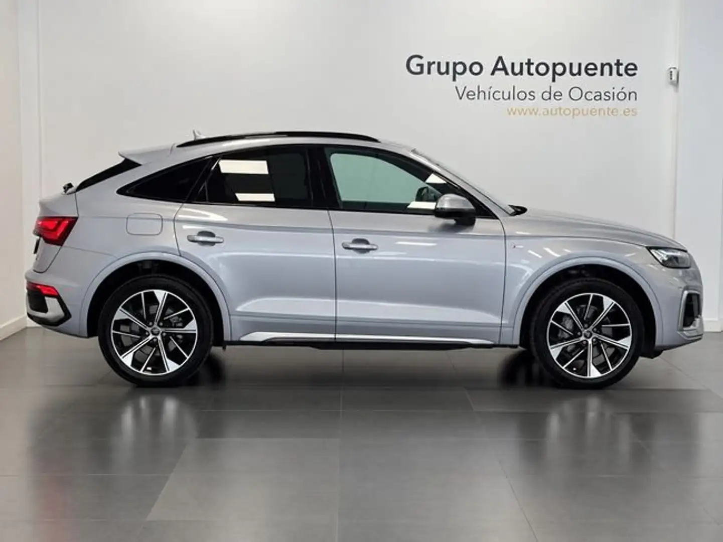 Audi Q5 S LINE 40TDI SPORTBACK Plateado - 2