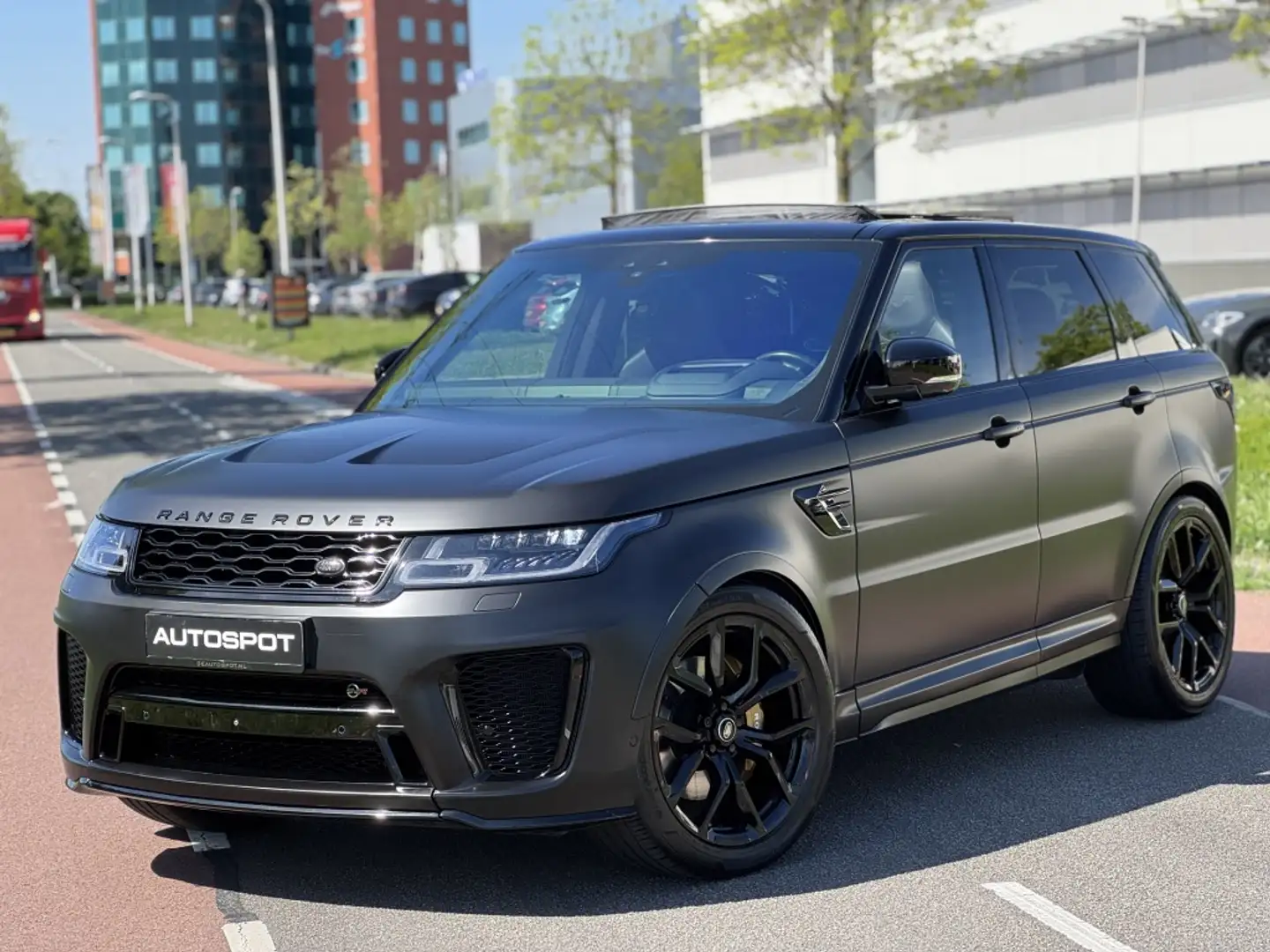 Land Rover Range Rover Sport 5.0 V8 SC SVR Carbon Pano Kuipstoelen Grijs - 2