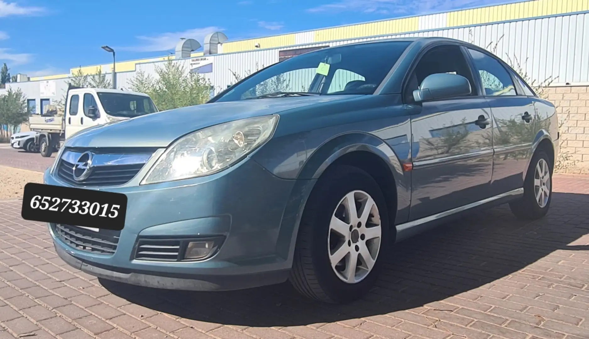 Opel Vectra 1.9CDTI 8v Essentia 120 Azul - 1