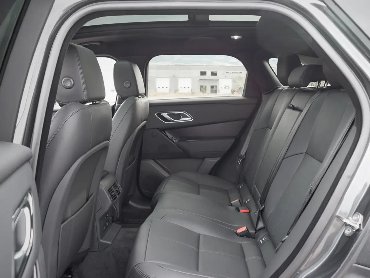 Land Rover Range Rover Velar снимка Land Rover Range Rover Velar