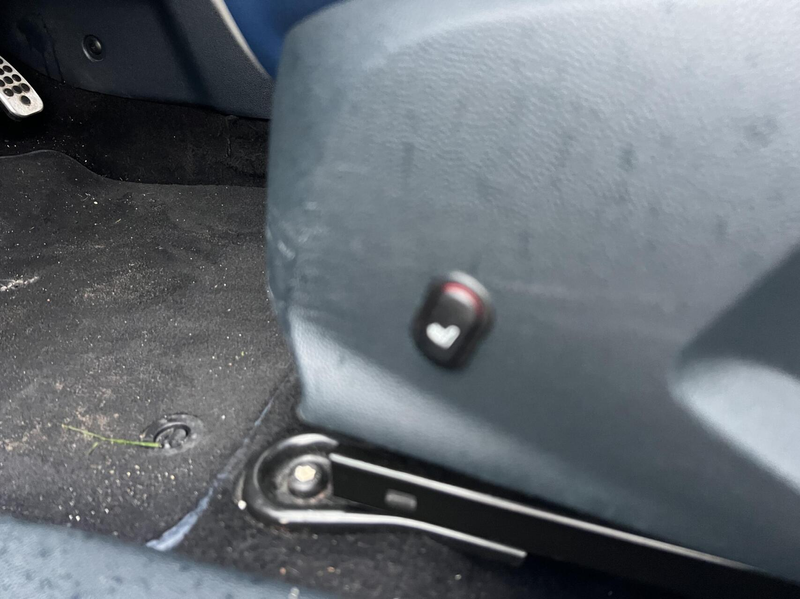 Ford Fiesta 1.6 Sport Leder| Stoelverwarming — photo 9
