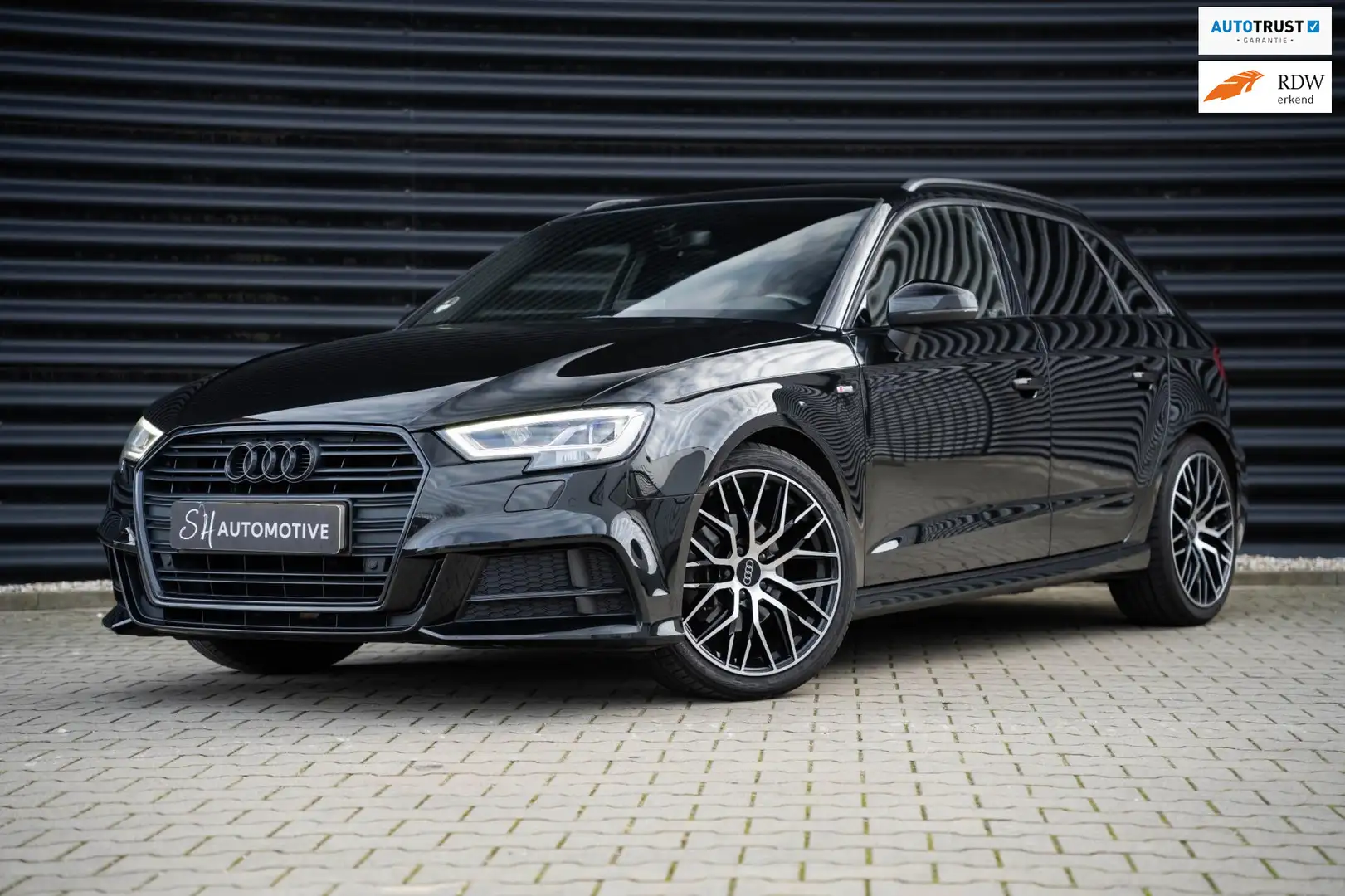 Audi A3 Sportback 35 TFSI Sport 3x S-Line / VIRTUAL / BLAC Schwarz - 1