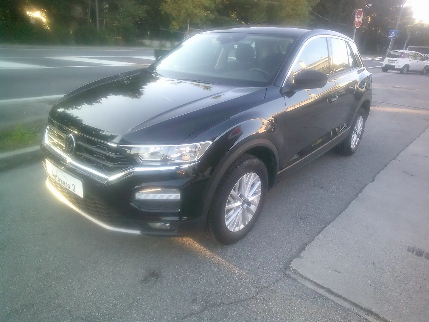 Volkswagen T-Roc T-Roc I 2017 2.0 tdi Style 150cv prezzo vero Schwarz - 1