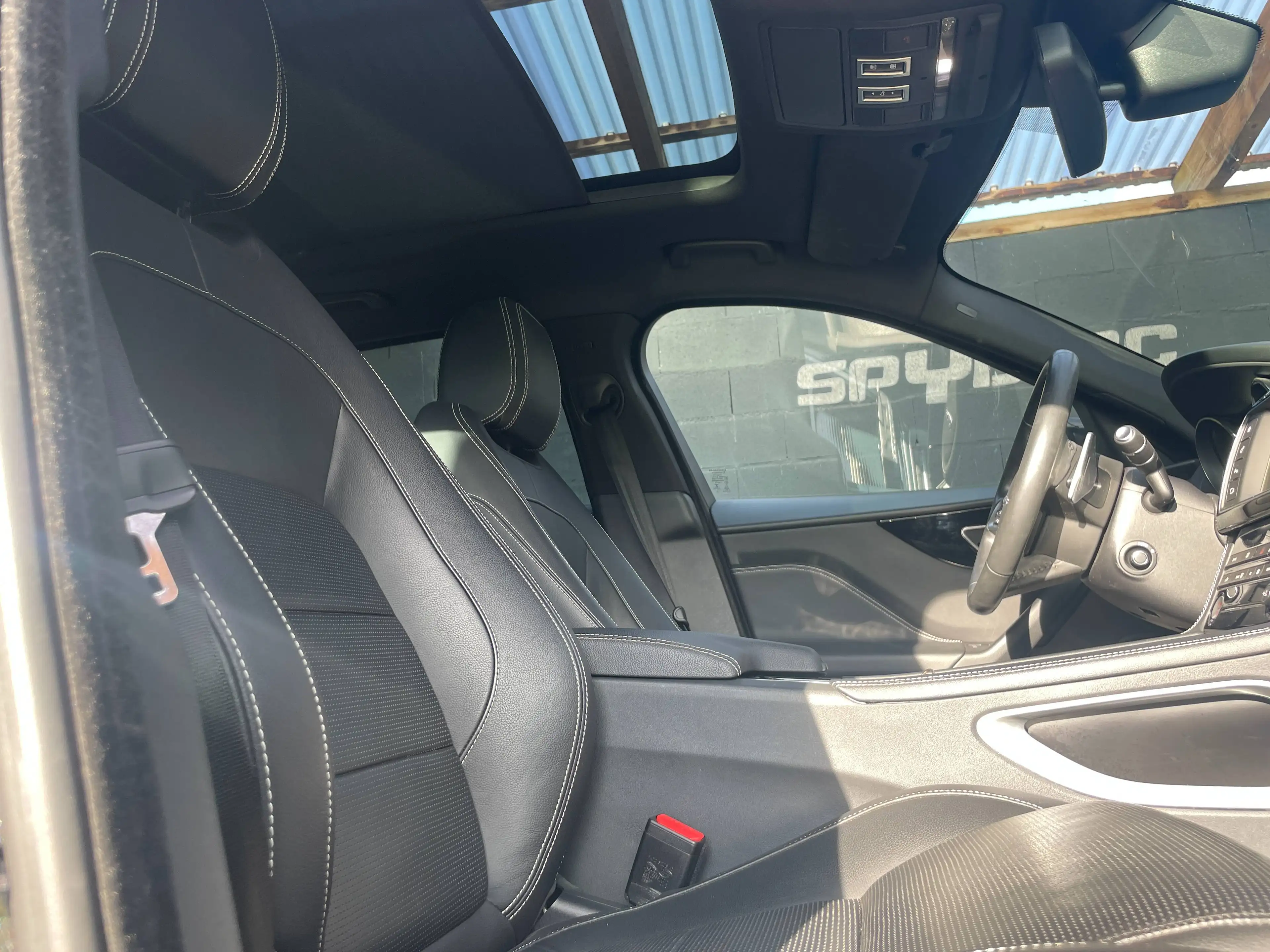 Jaguar F-Pace F-Pace 25d AWD Aut. R-Sport — photo 11