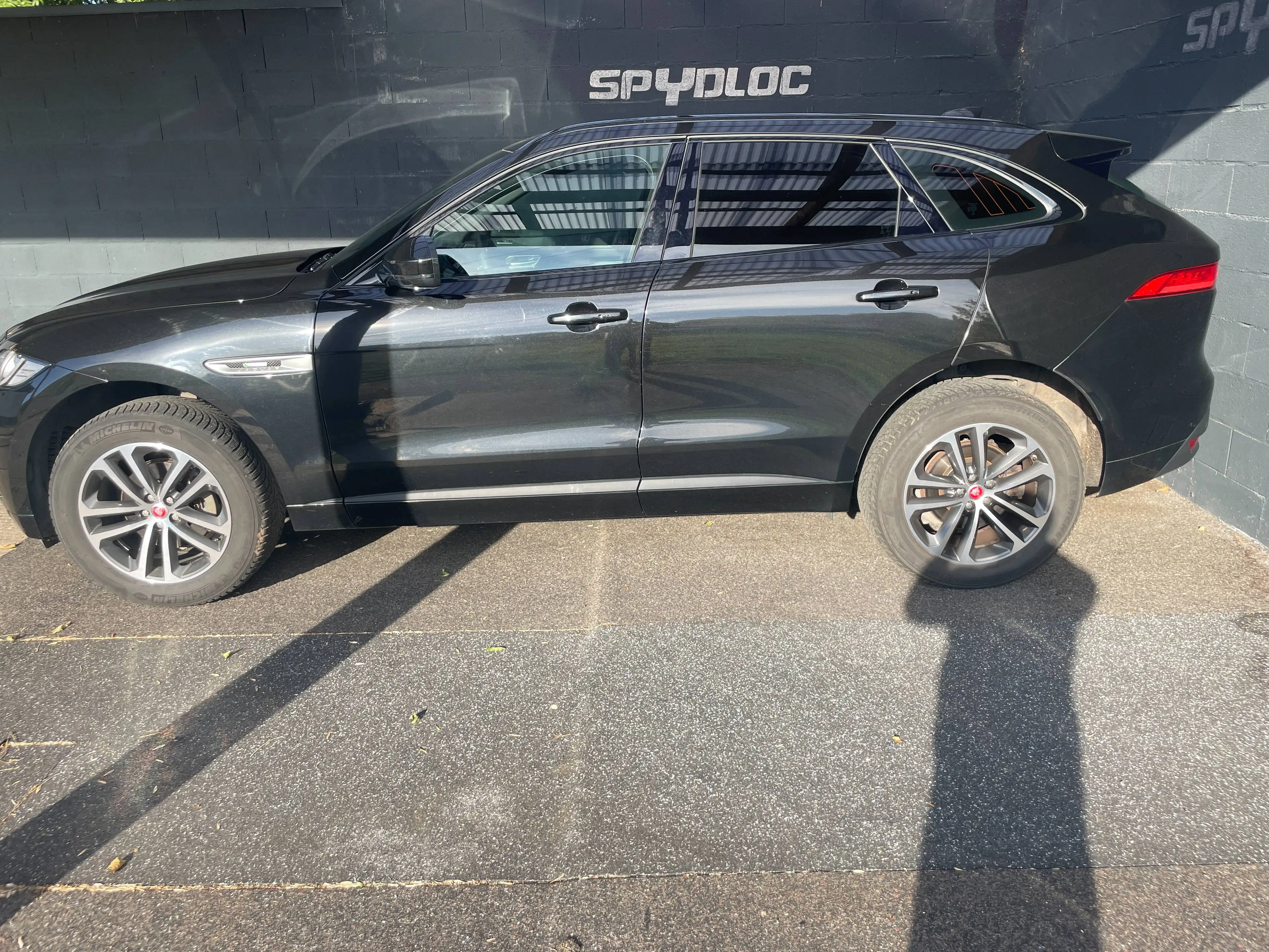 Jaguar F-Pace F-Pace 25d AWD Aut. R-Sport — photo 2